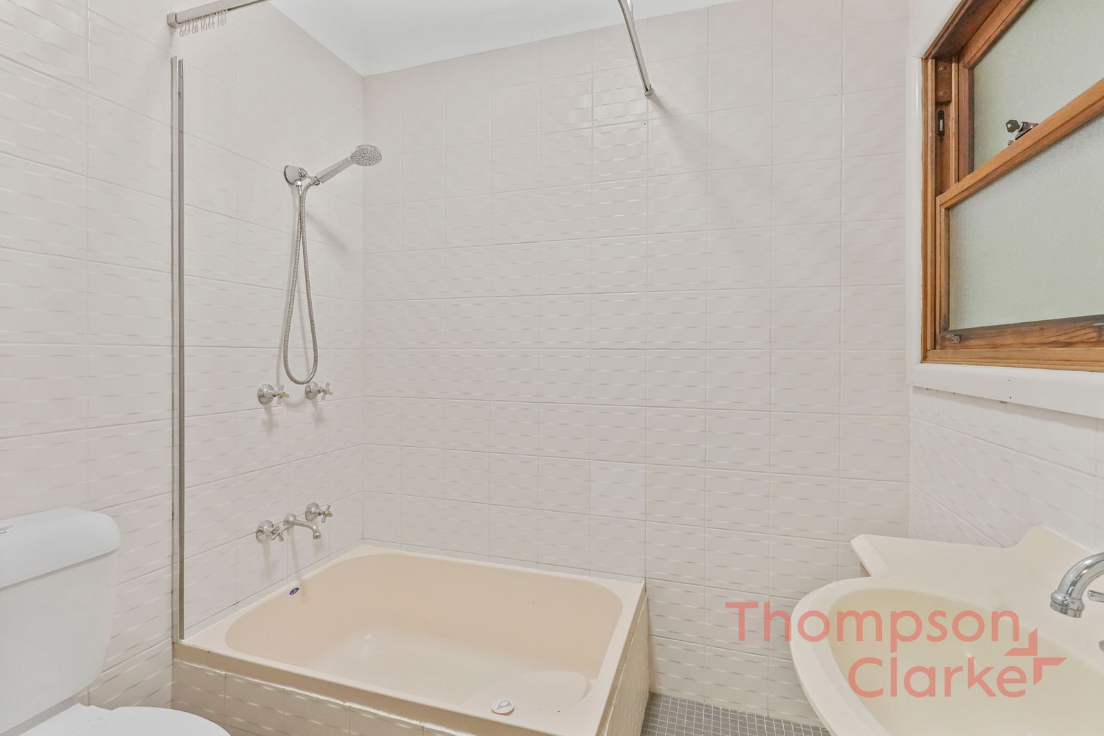 29 Ellalong Road, Pelton - Thumbnail 4