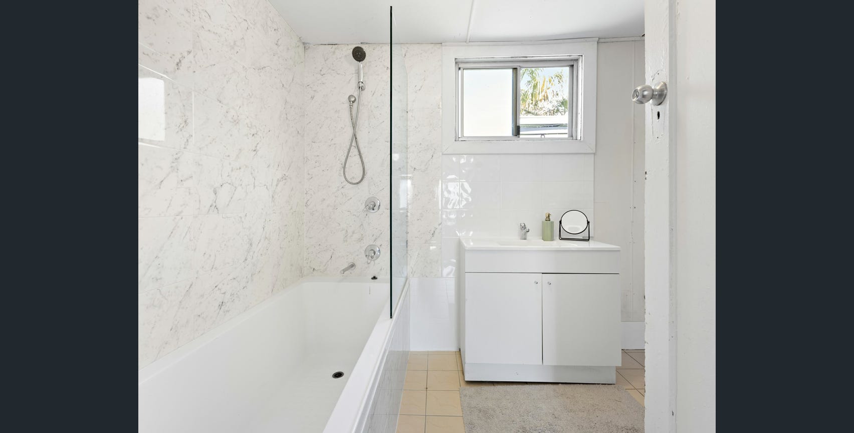 205 Cessnock Road, Neath - Thumbnail 8