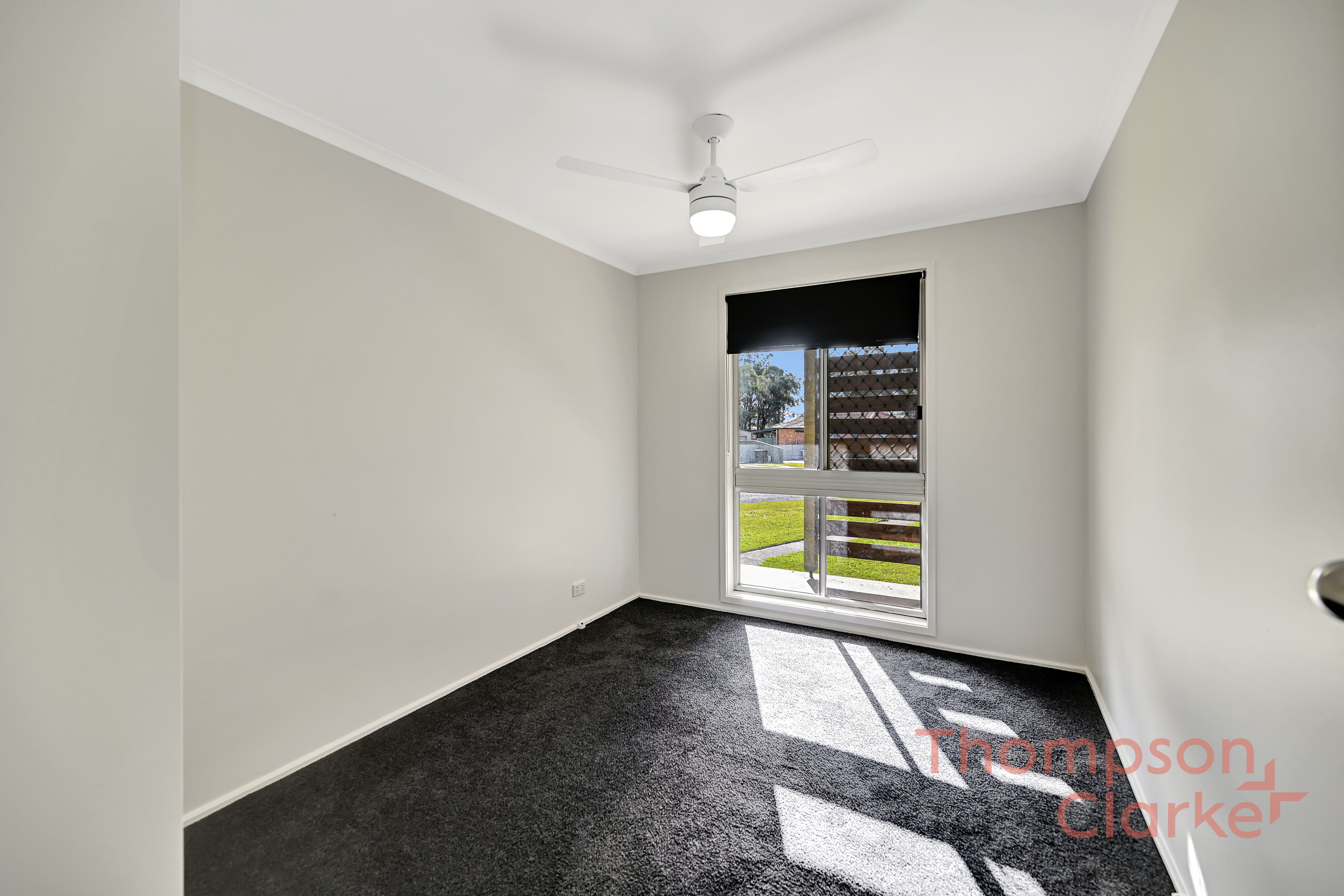 6 Mountbatten Close, Rutherford - Thumbnail 4
