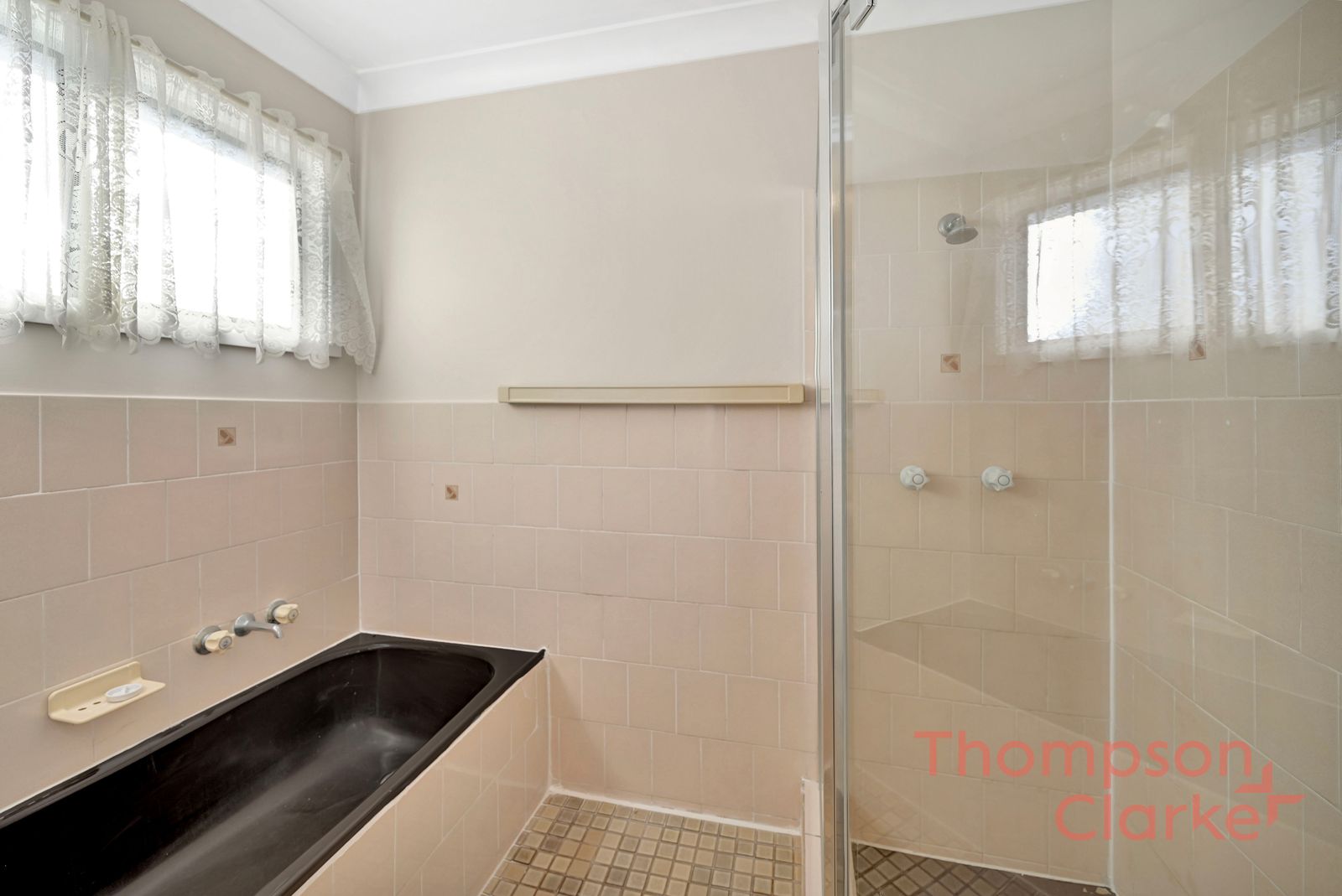 20 Logan Close, Macquarie Hills - Thumbnail 7