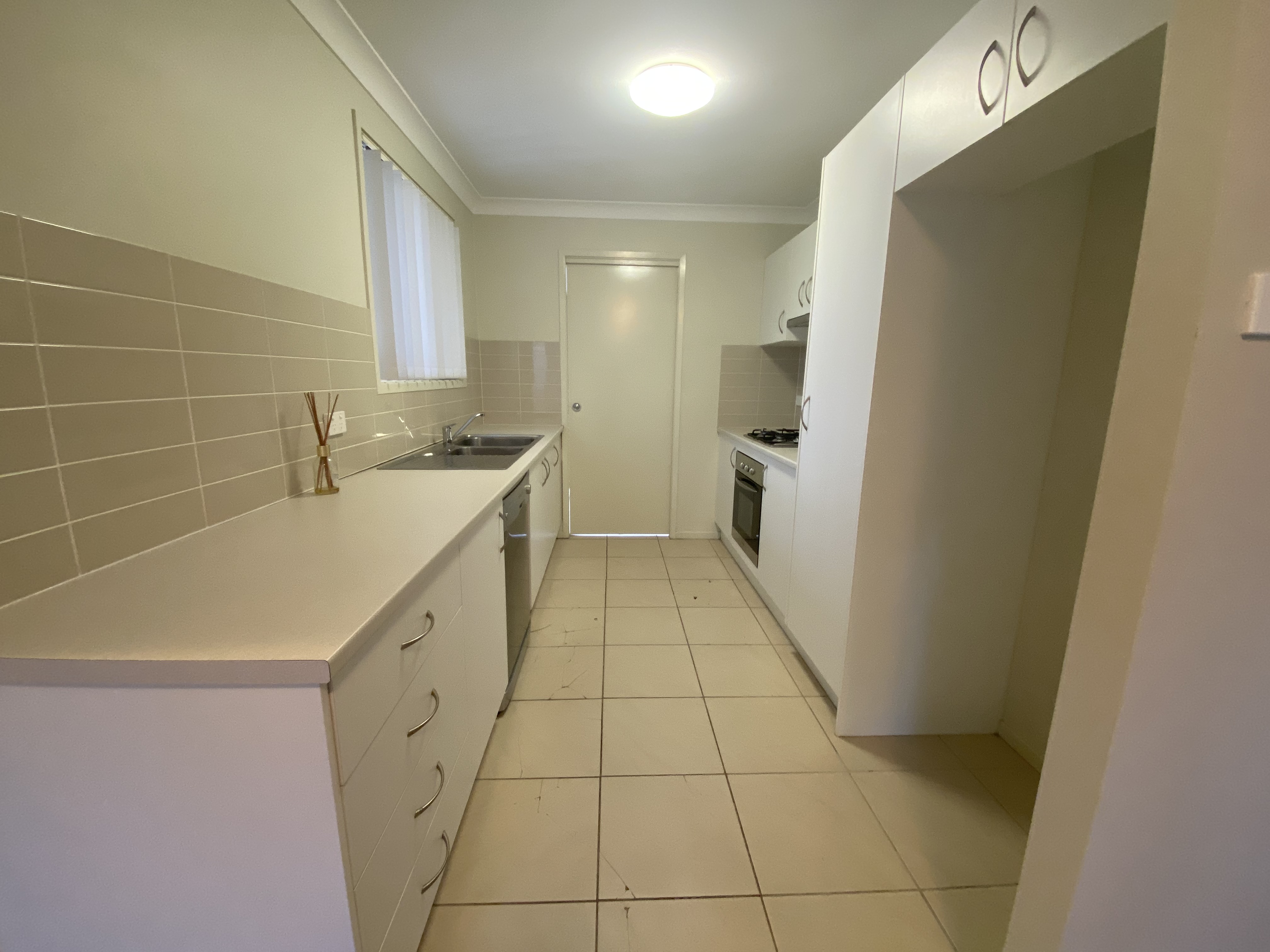 2/23-25 Convent Close, Cessnock - Thumbnail 2