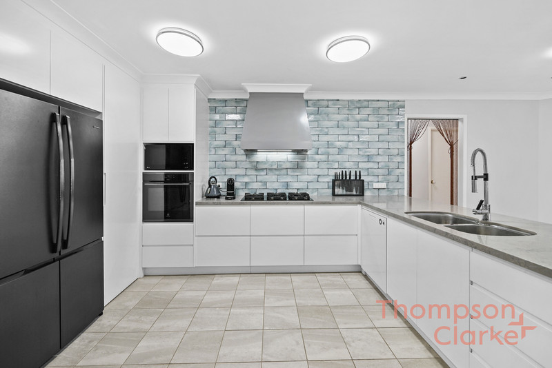 22 Condor Close, Cameron Park - Thumbnail 3