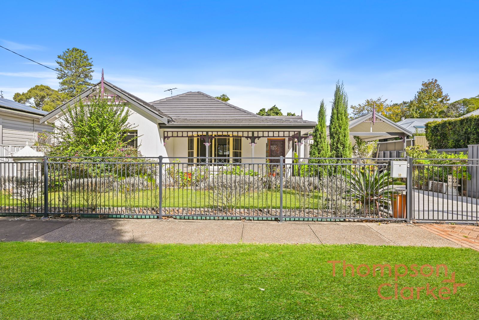 1B Allan Street
