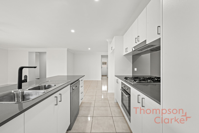 10 Hayworth Street, Rutherford - Thumbnail 4