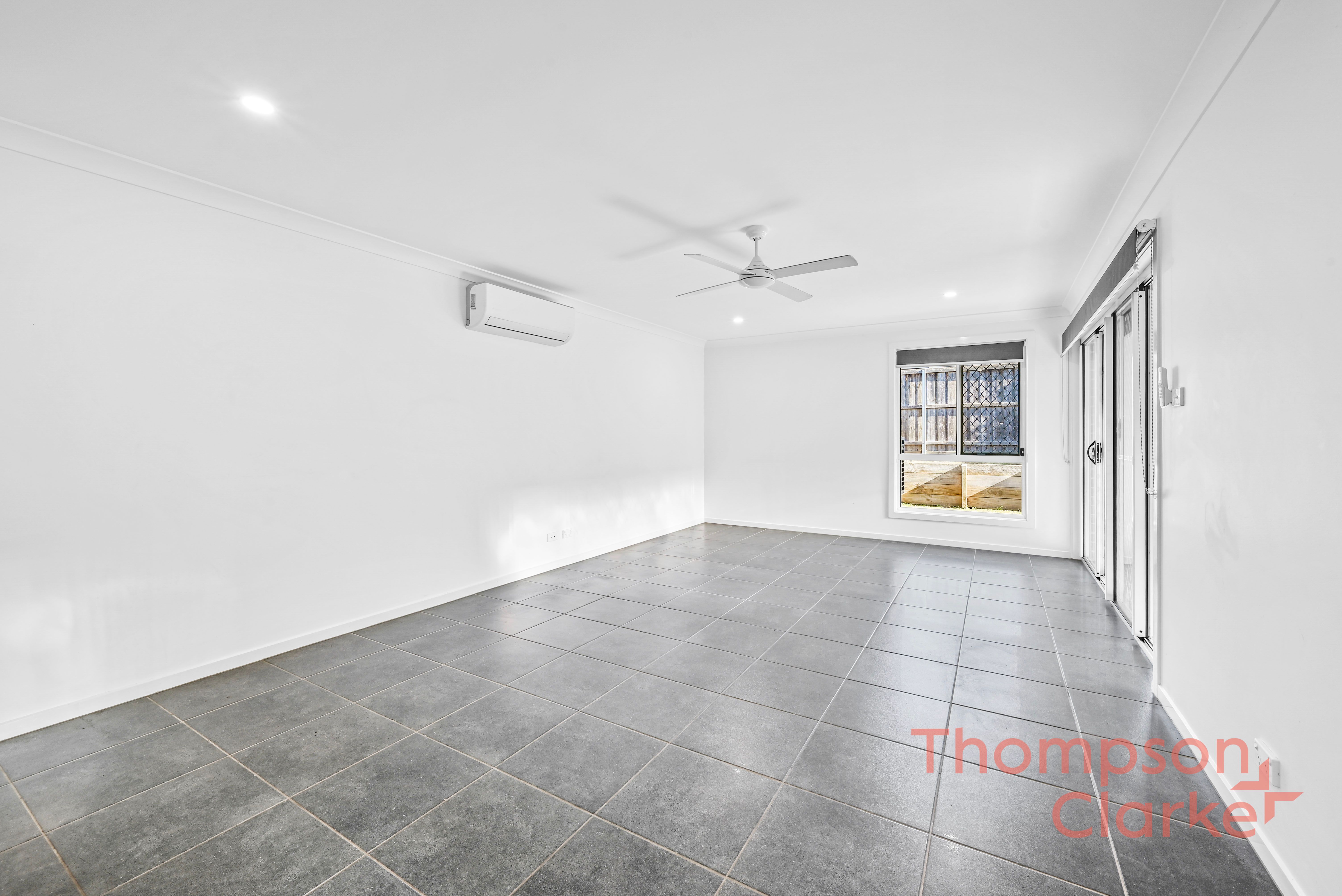 17A Friarbird Ridge, Aberglasslyn - Thumbnail 2