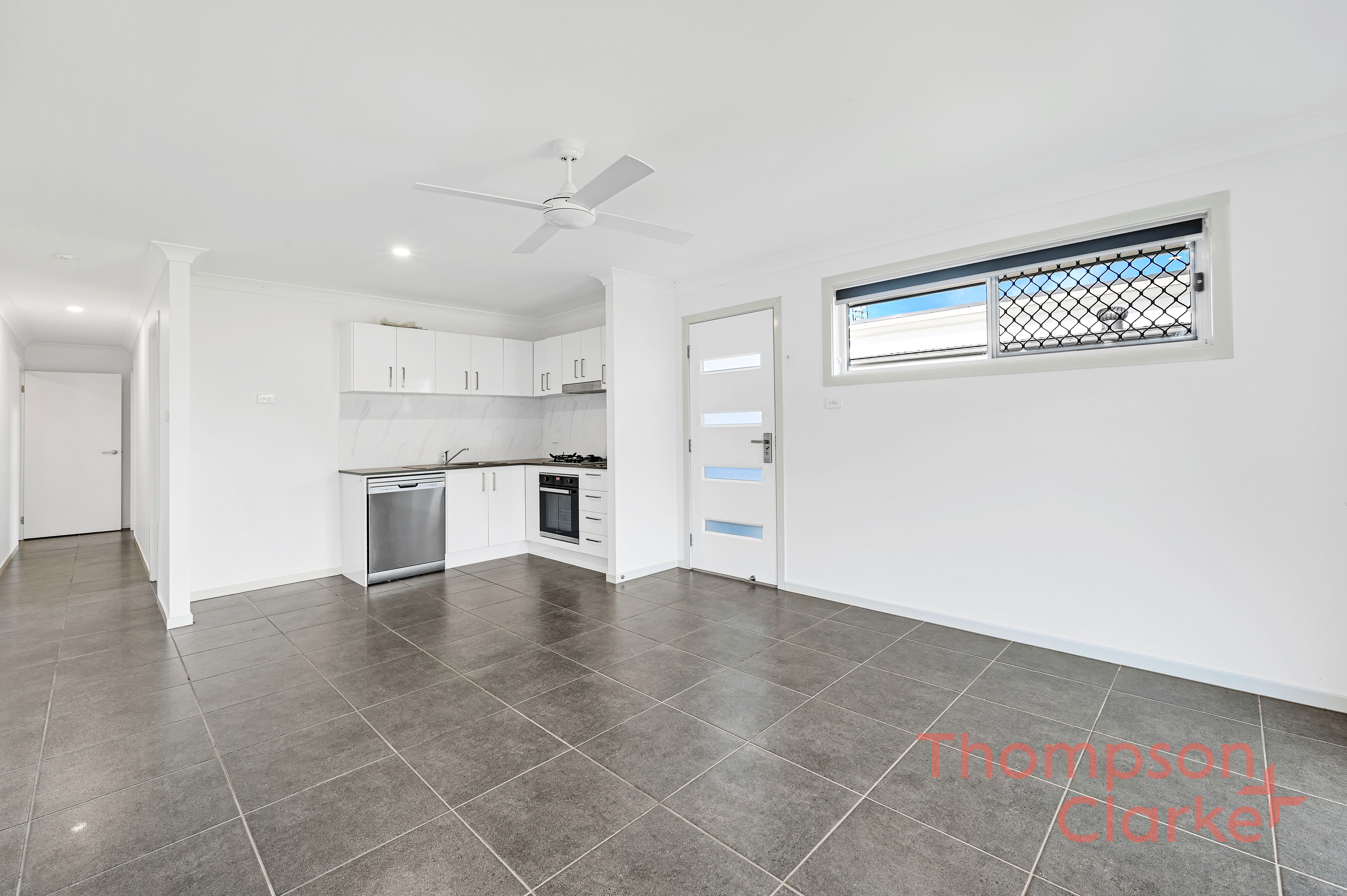 17B Friarbird Ridge, Aberglasslyn - Thumbnail 8