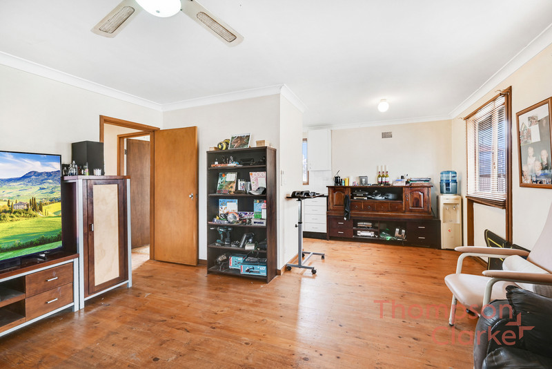 31 Duckenfield Avenue, Woodberry - Thumbnail 4