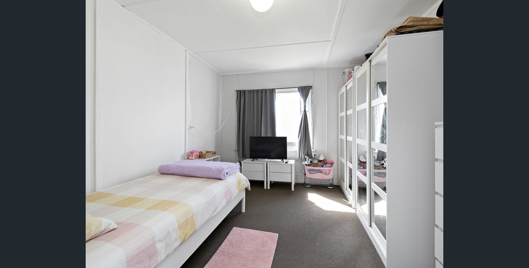 205 Cessnock Road, Neath - Thumbnail 6