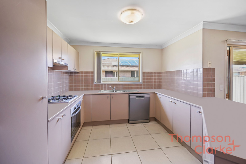 51 Niven Parade, Rutherford - Thumbnail 6