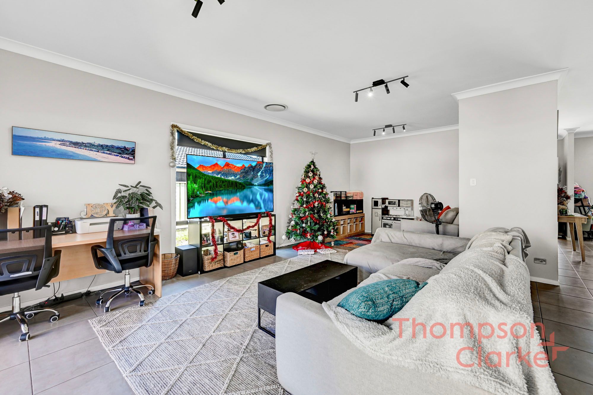 25 Hargreaves Circuit, Metford - Thumbnail 3