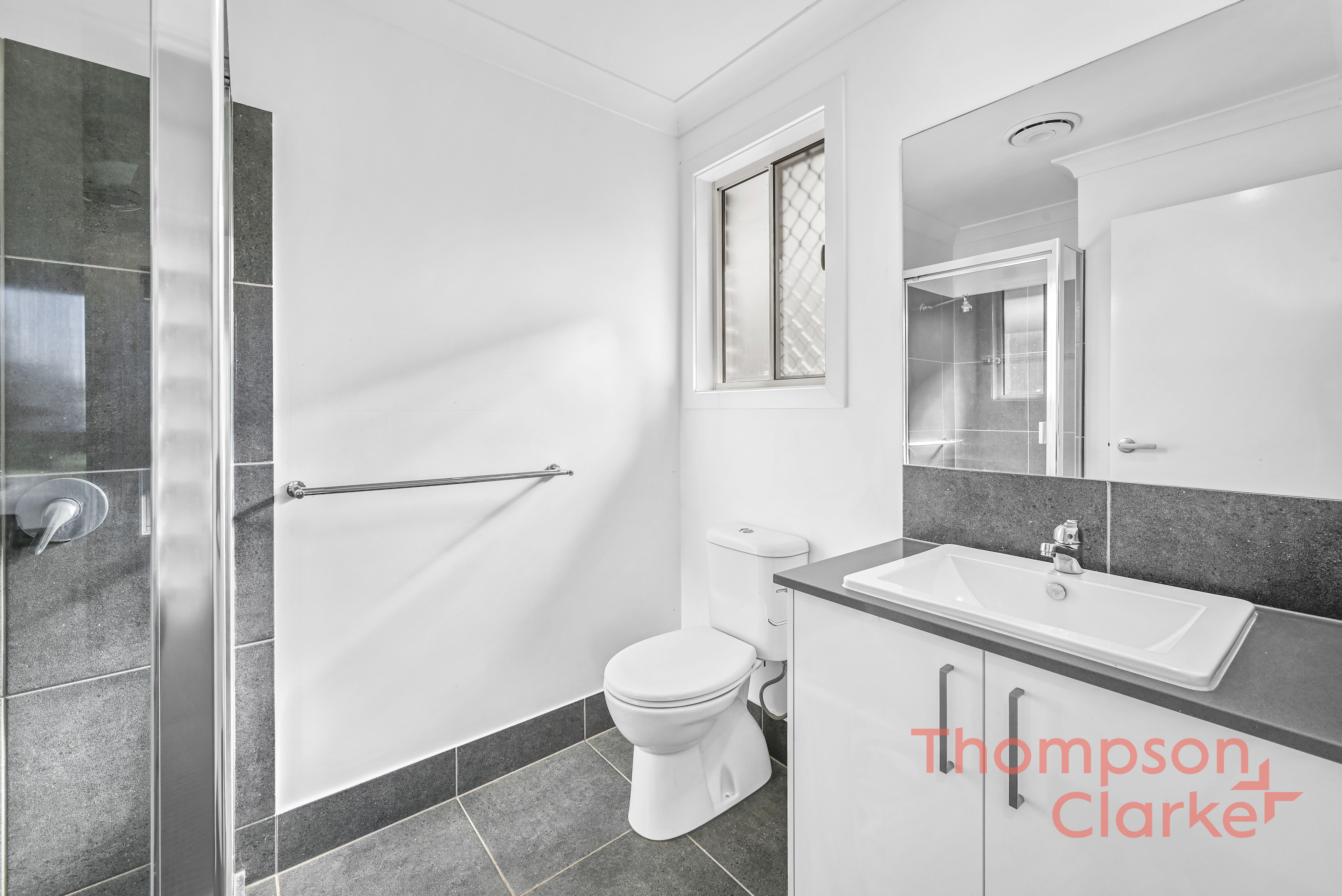 17A Friarbird Ridge, Aberglasslyn - Thumbnail 6