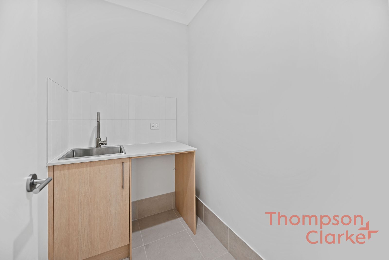 35 Silverwisp Road, Chisholm - Thumbnail 7