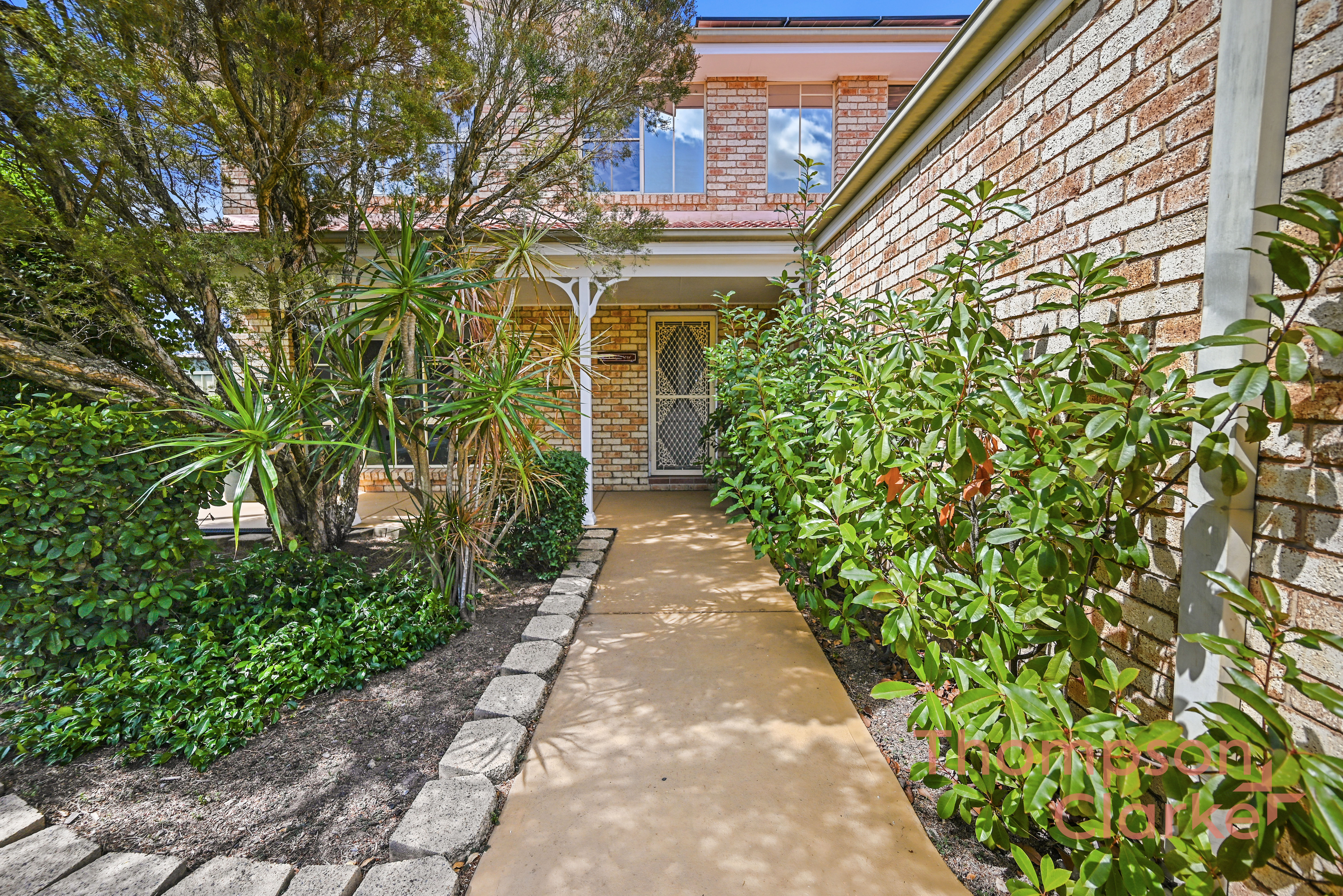10 Rosewood Avenue, Thornton - Thumbnail 2