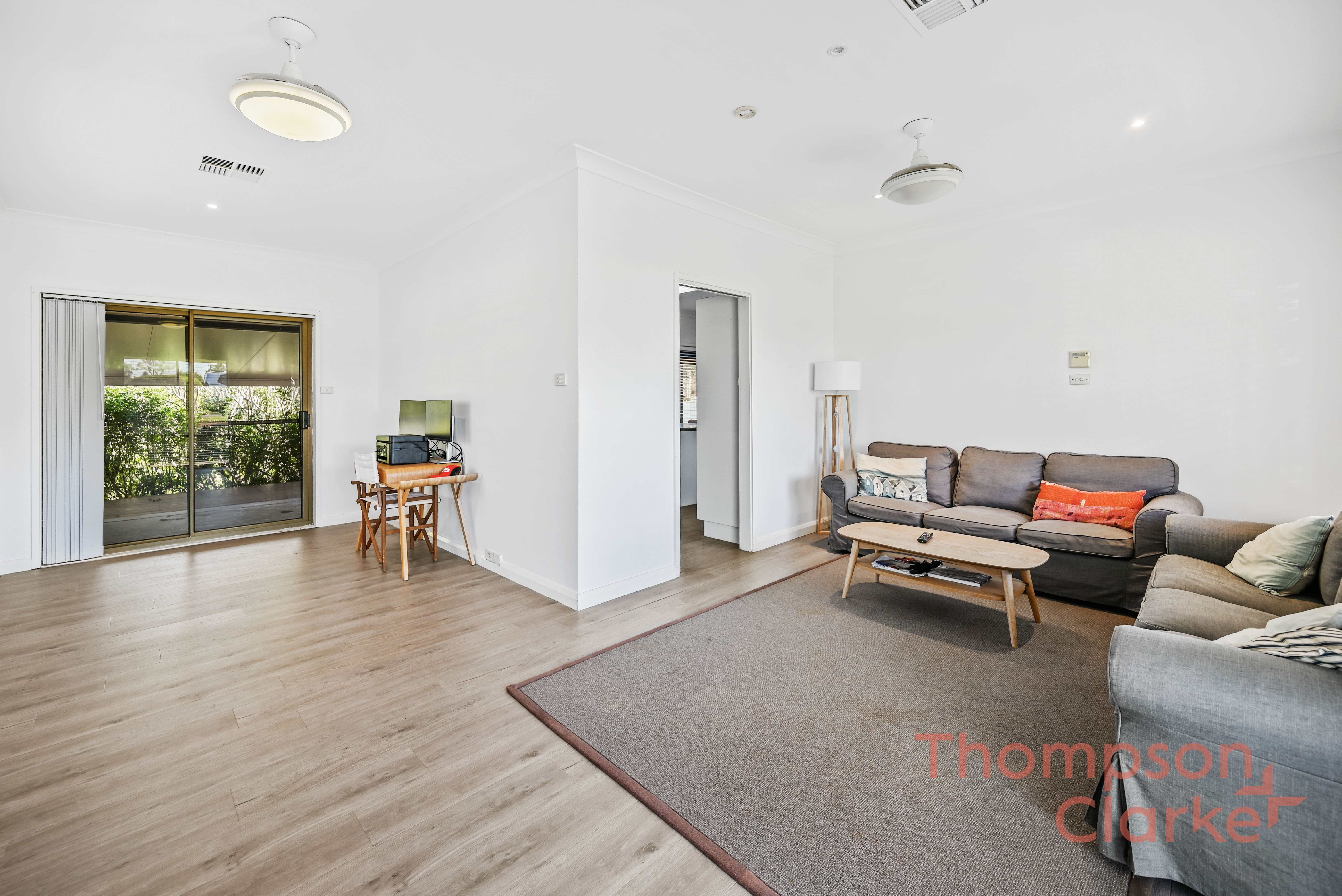 20 Nicolena Crescent, Rutherford - Thumbnail 2