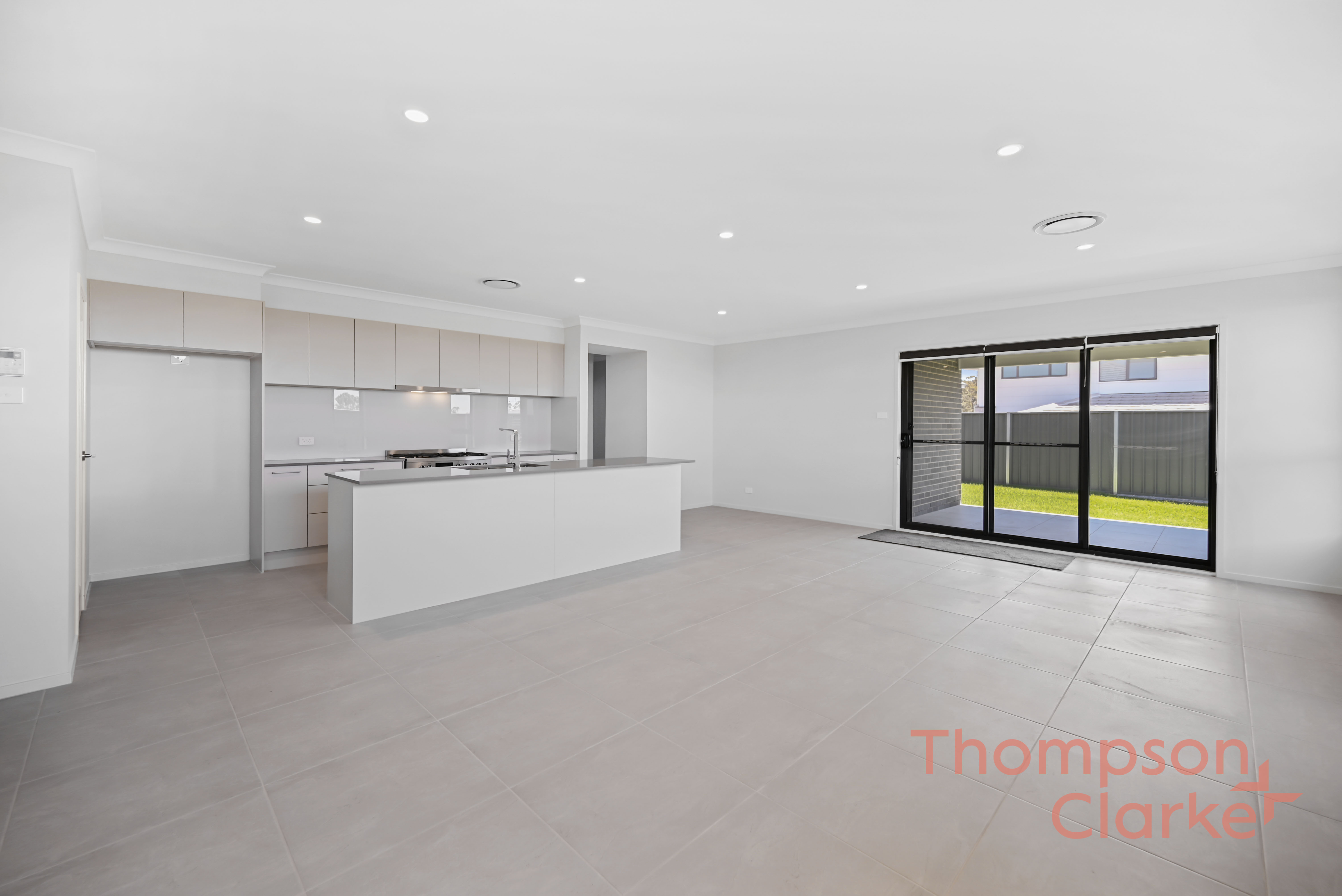 10 Redgate Road, Chisholm - Thumbnail 4