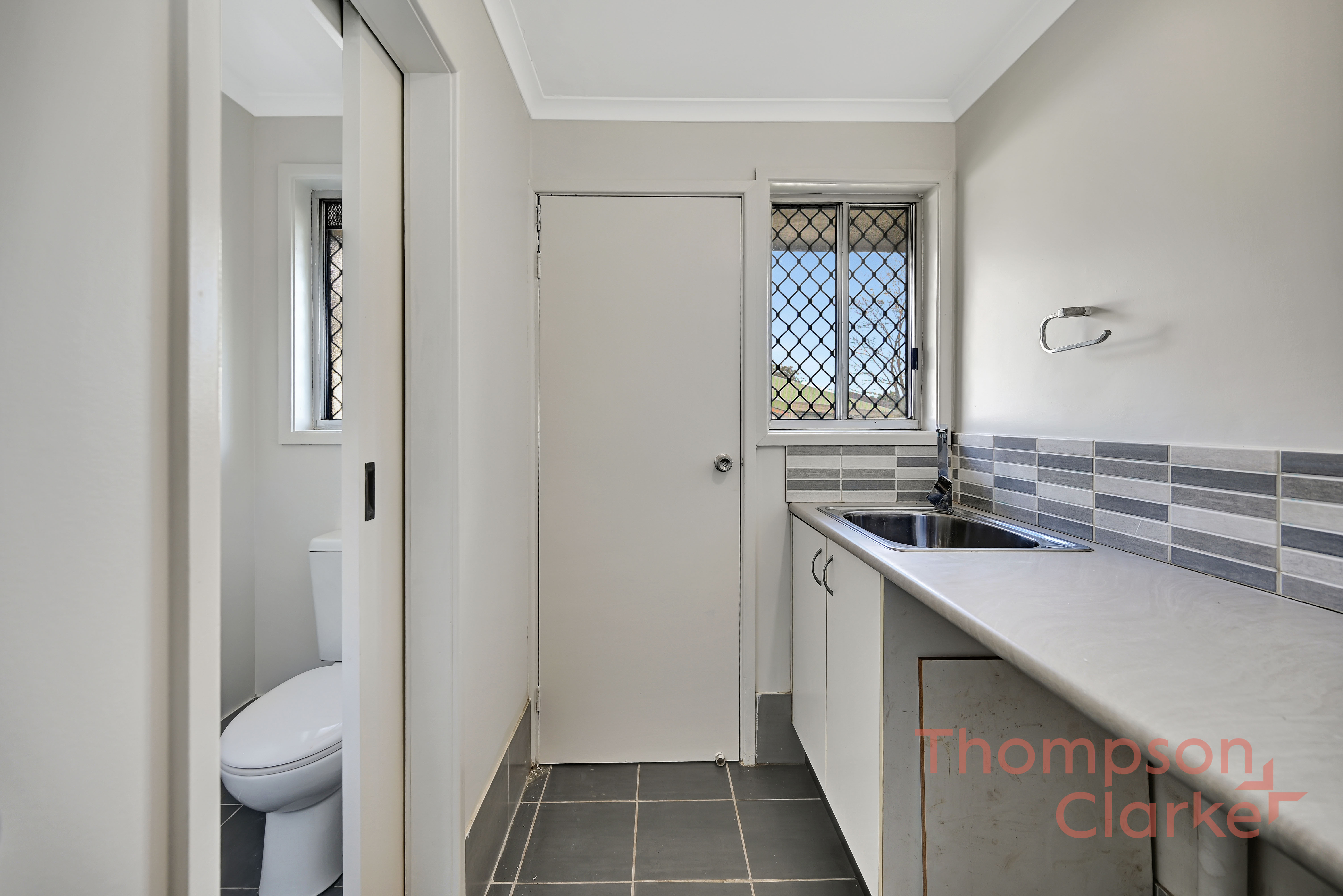 6 Mountbatten Close, Rutherford - Thumbnail 8