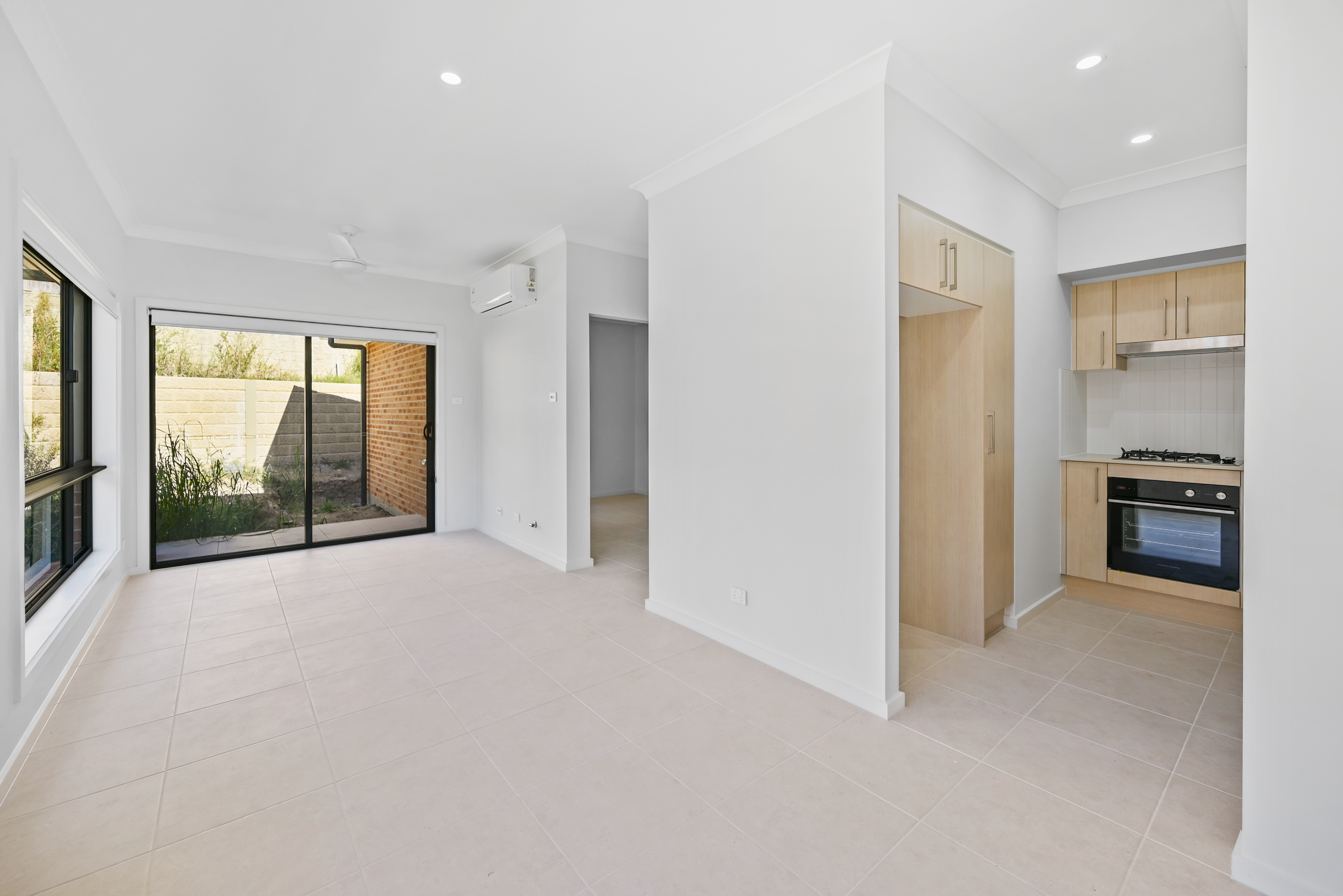 35A Silverwisp Road, Chisholm - Thumbnail 2