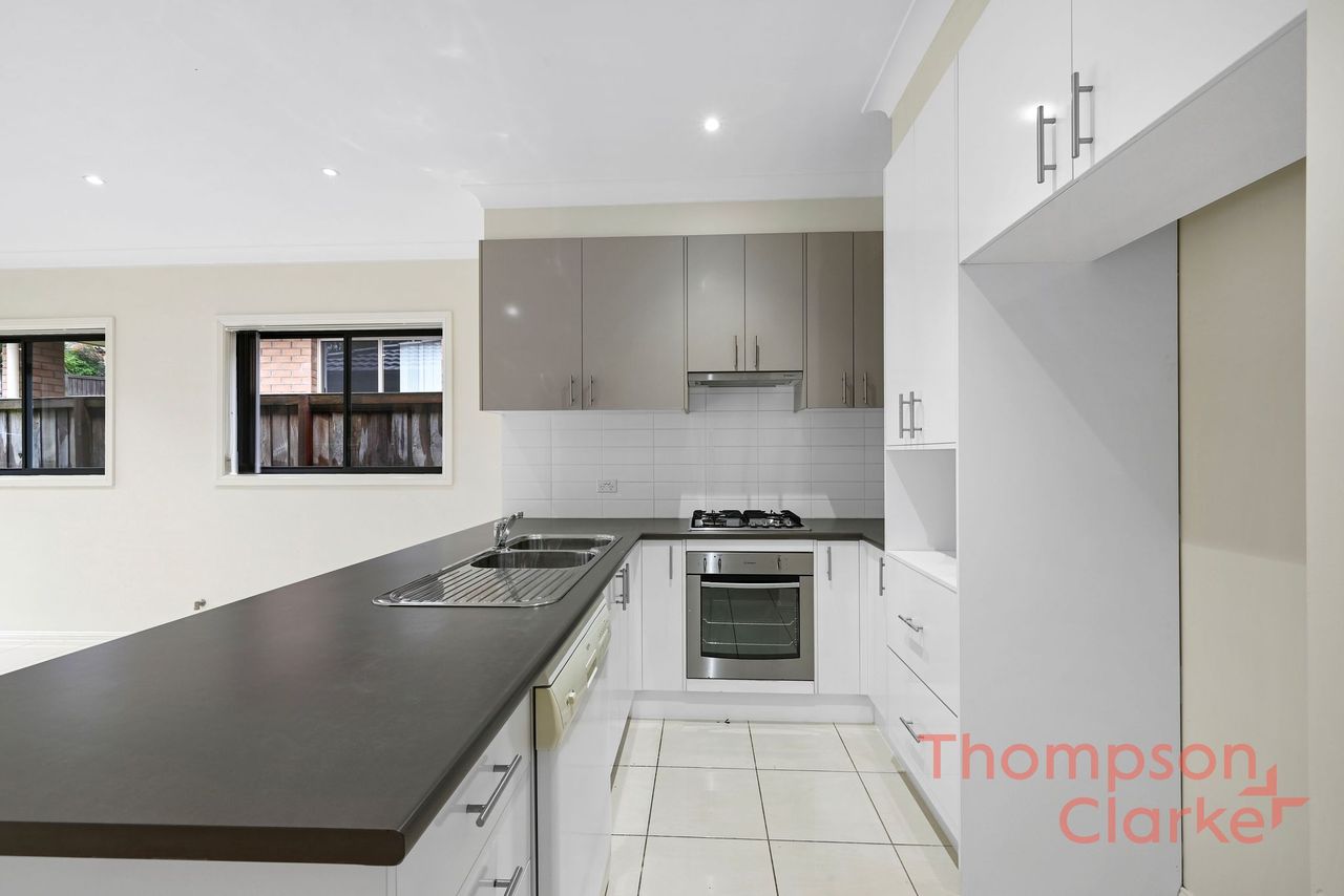 15 Arrowgrass Street, Aberglasslyn - Thumbnail 7