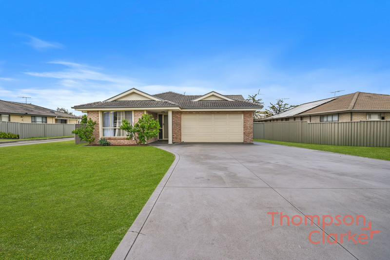 51 Niven Parade, Rutherford - Thumbnail 3