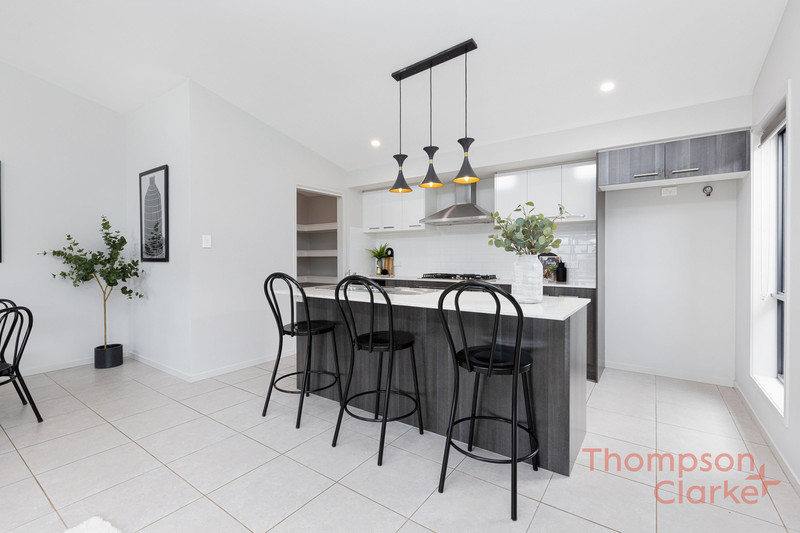 10 Golden Whistler Avenue, Aberglasslyn - Thumbnail 3