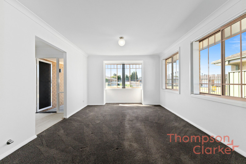 14 Copperleaf Avenue, Thornton - Thumbnail 2