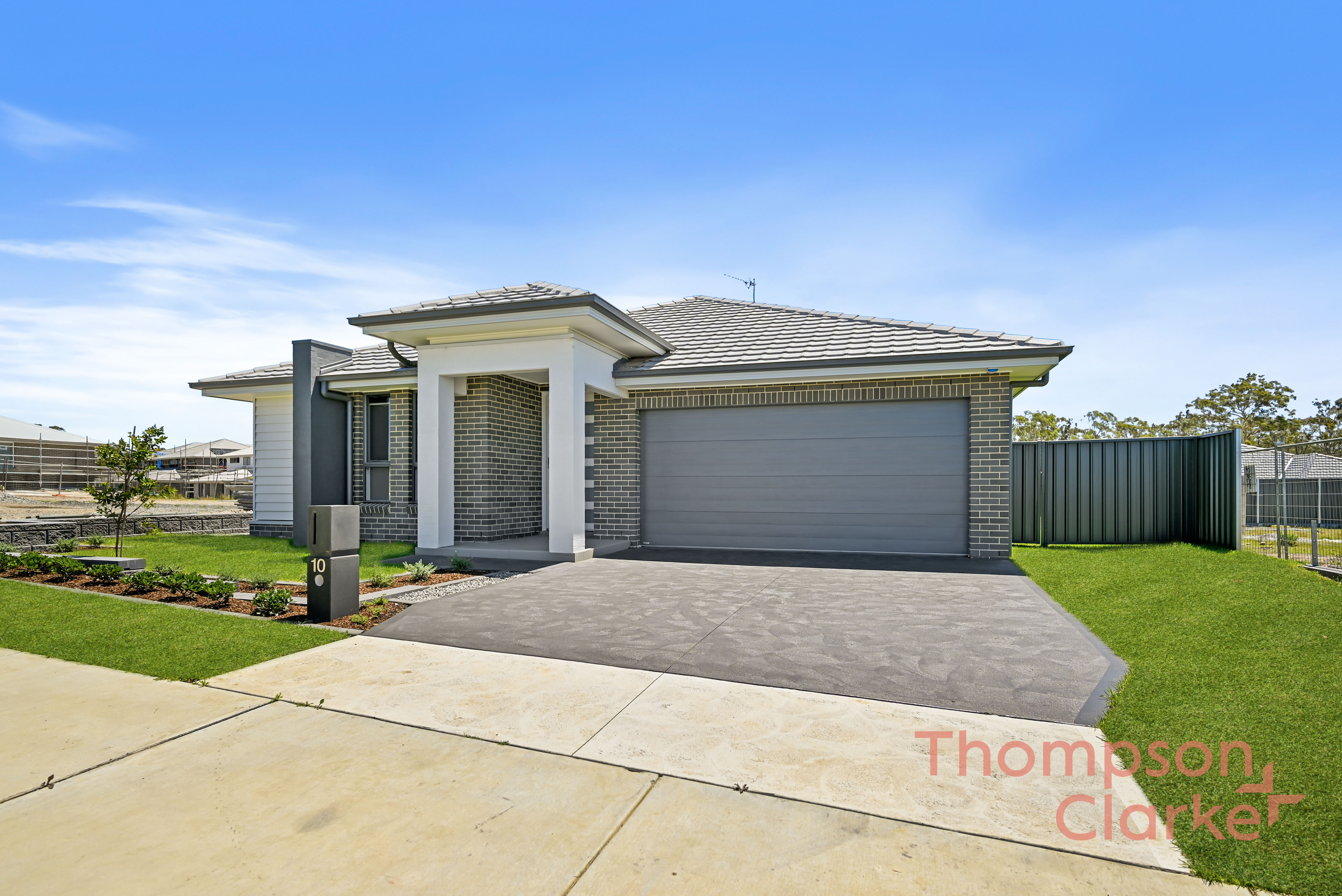 10 Redgate Road, Chisholm - Thumbnail 2