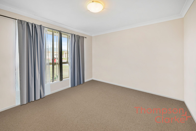 51 Niven Parade, Rutherford - Thumbnail 8