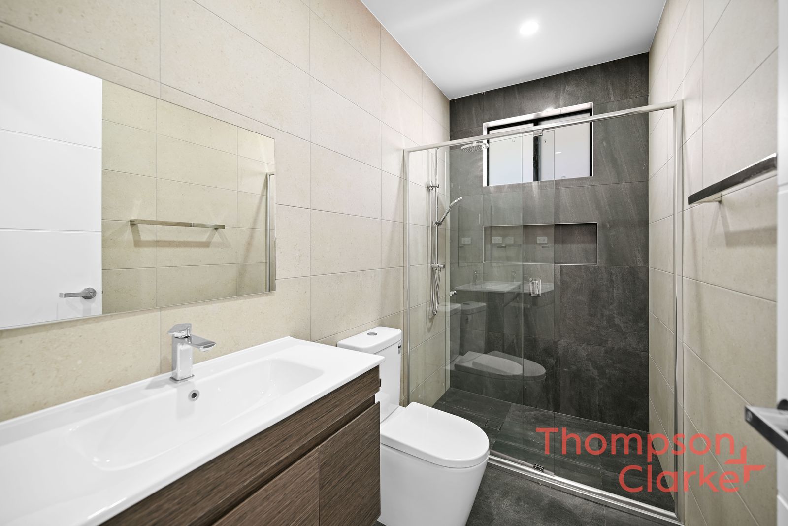 33A Rowcliff Circuit, Lochinvar - Thumbnail 6