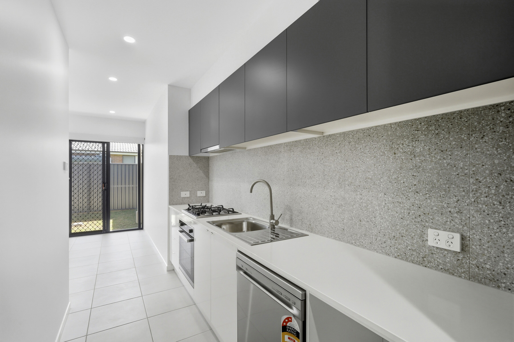 2/11 Decanter Street, Bellbird - Thumbnail 2