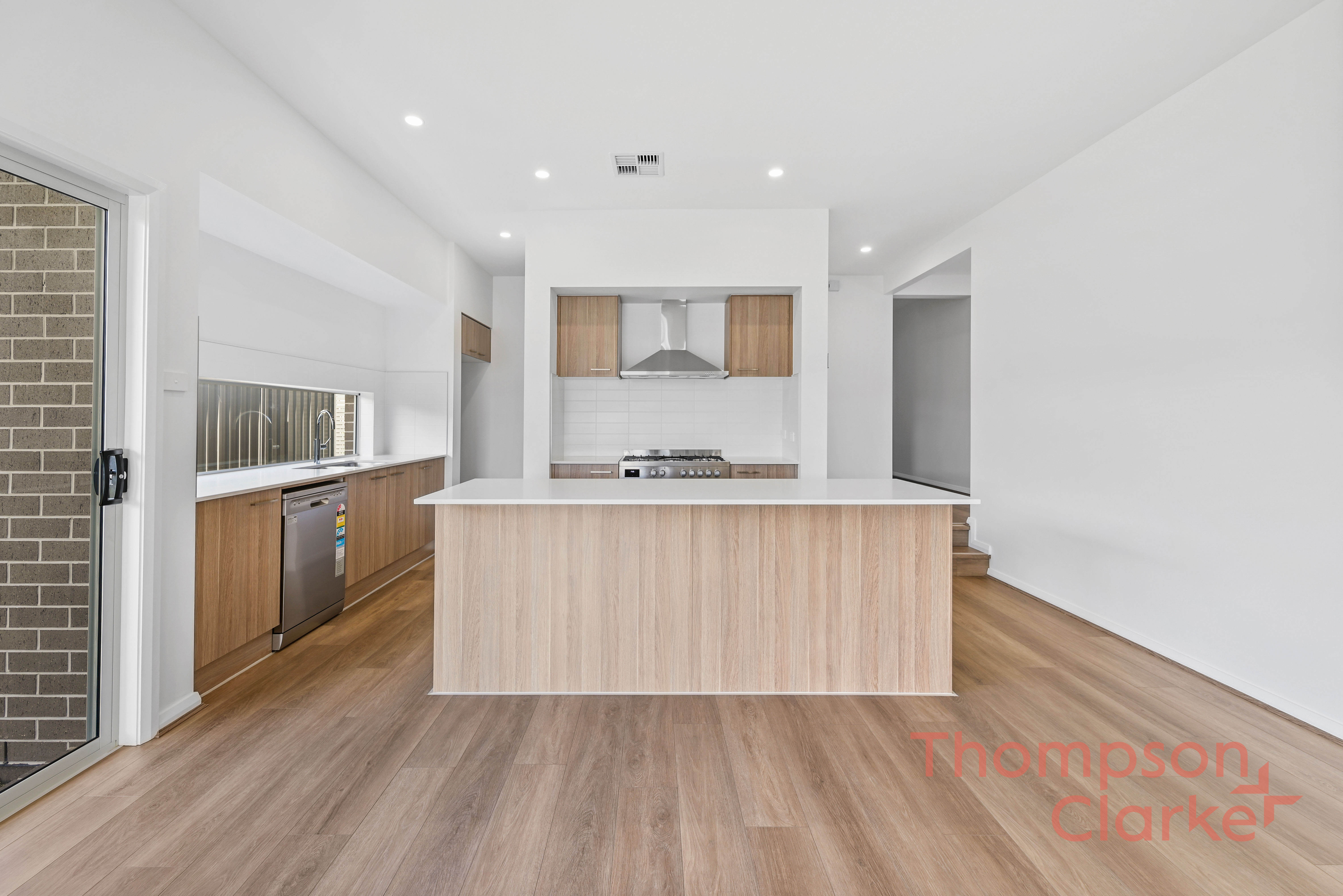 18 Redgate Road, Chisholm - Thumbnail 2