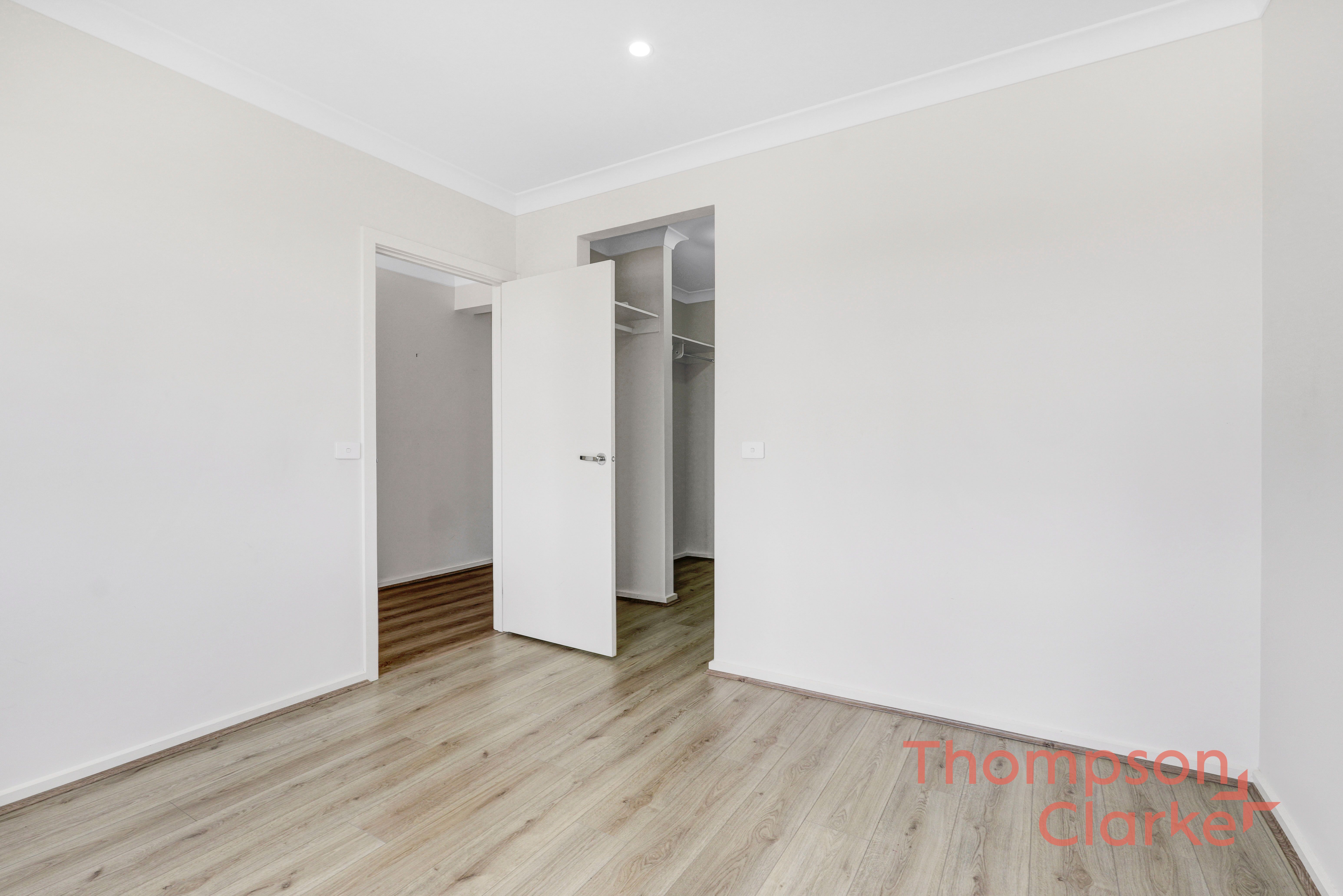 33 Jamieson Drive, North Rothbury - Thumbnail 3