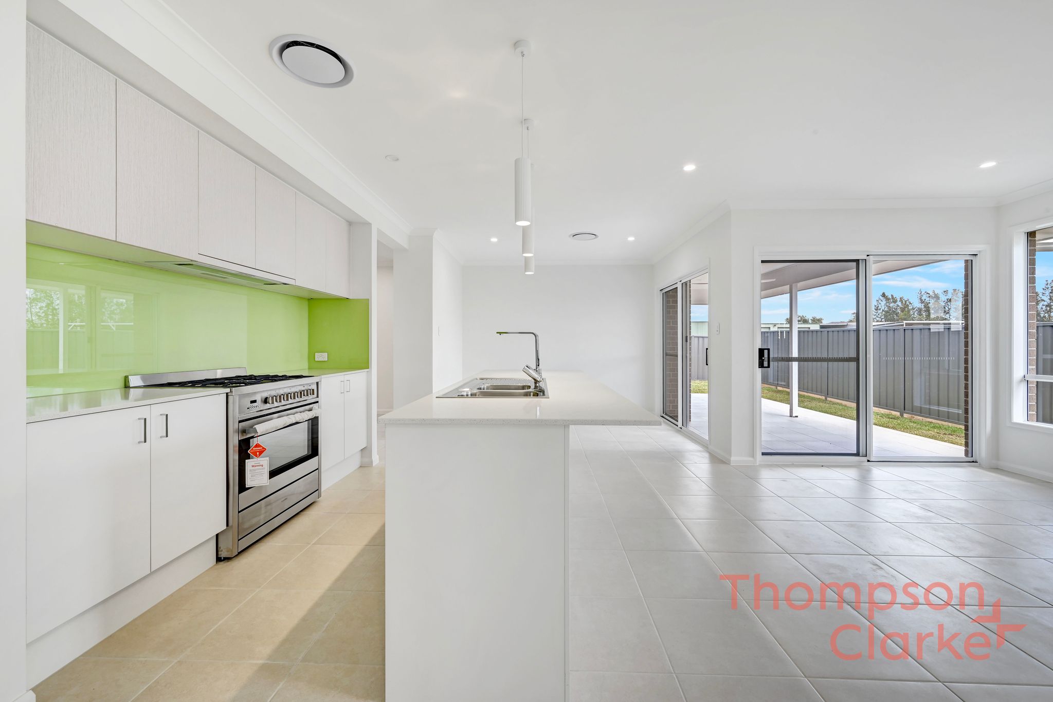 10 Dairyman Drive, Lochinvar - Thumbnail 4
