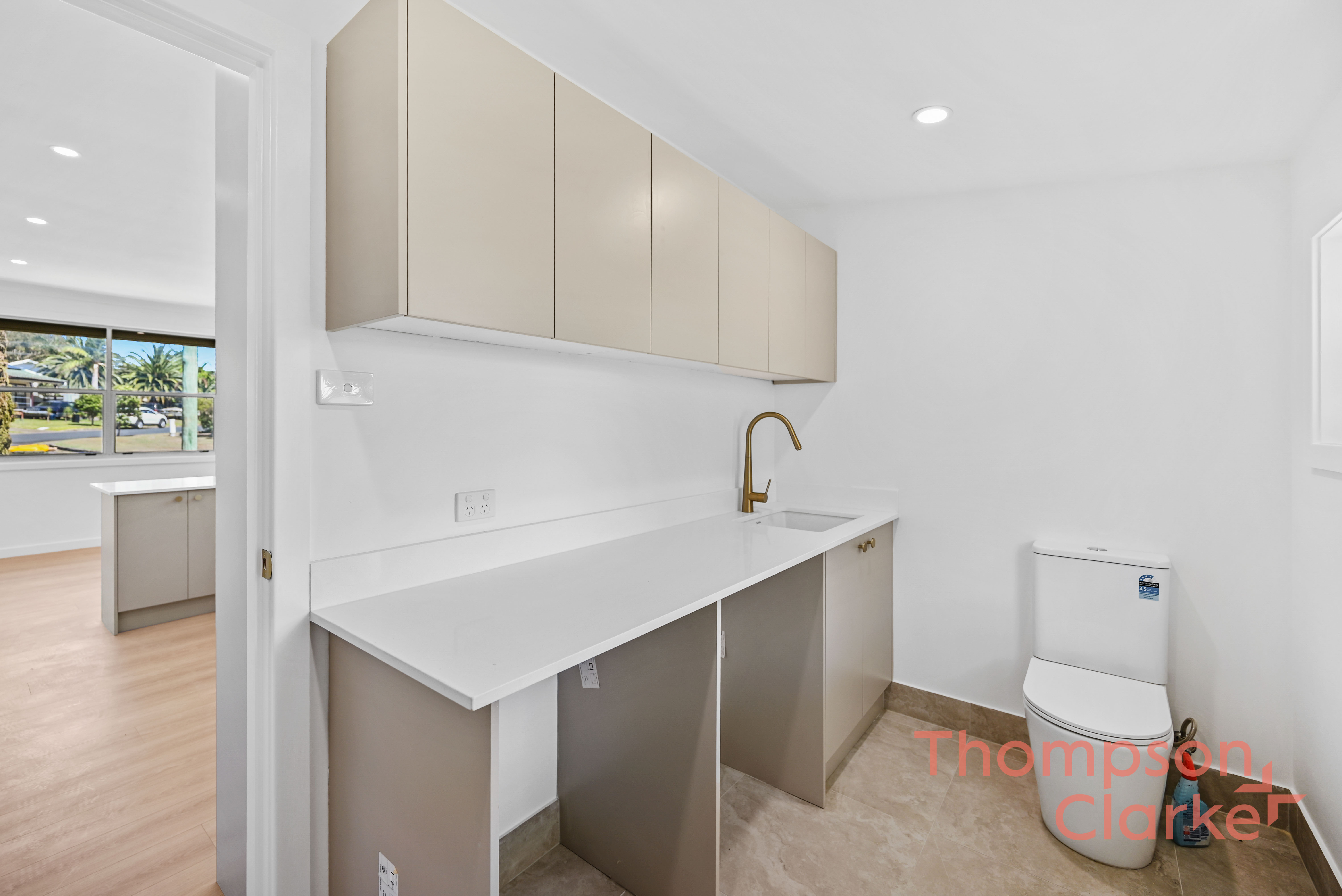 1 Hartzer Place, Tarro - Thumbnail 5