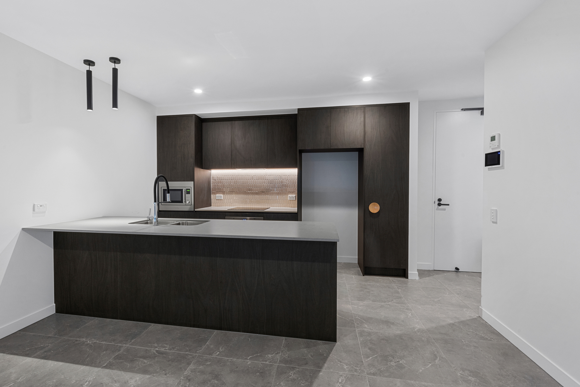 2103/100 Duporth Avenue, Maroochydore For Lease by Mosaic Property Group - image 1