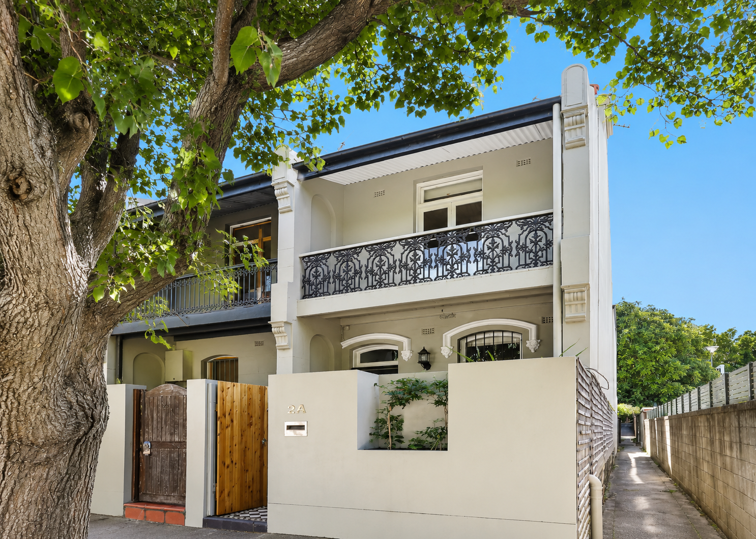24 Mackenzie Street, Bondi Junction Leased by Bradfield Badgerfox - image 1