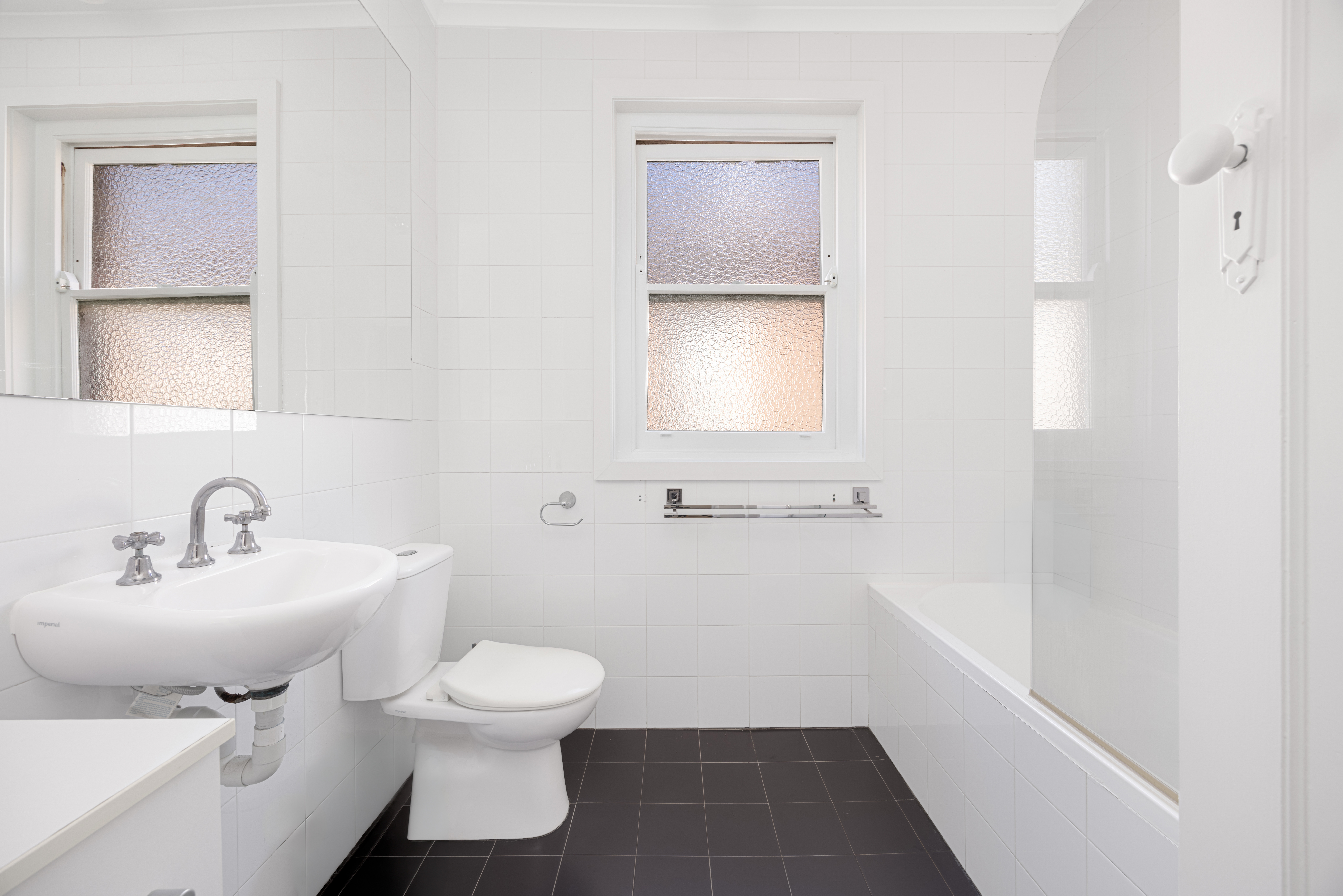 8/16 Manion Avenue, Rose Bay Leased by Bradfield Badgerfox - image 1