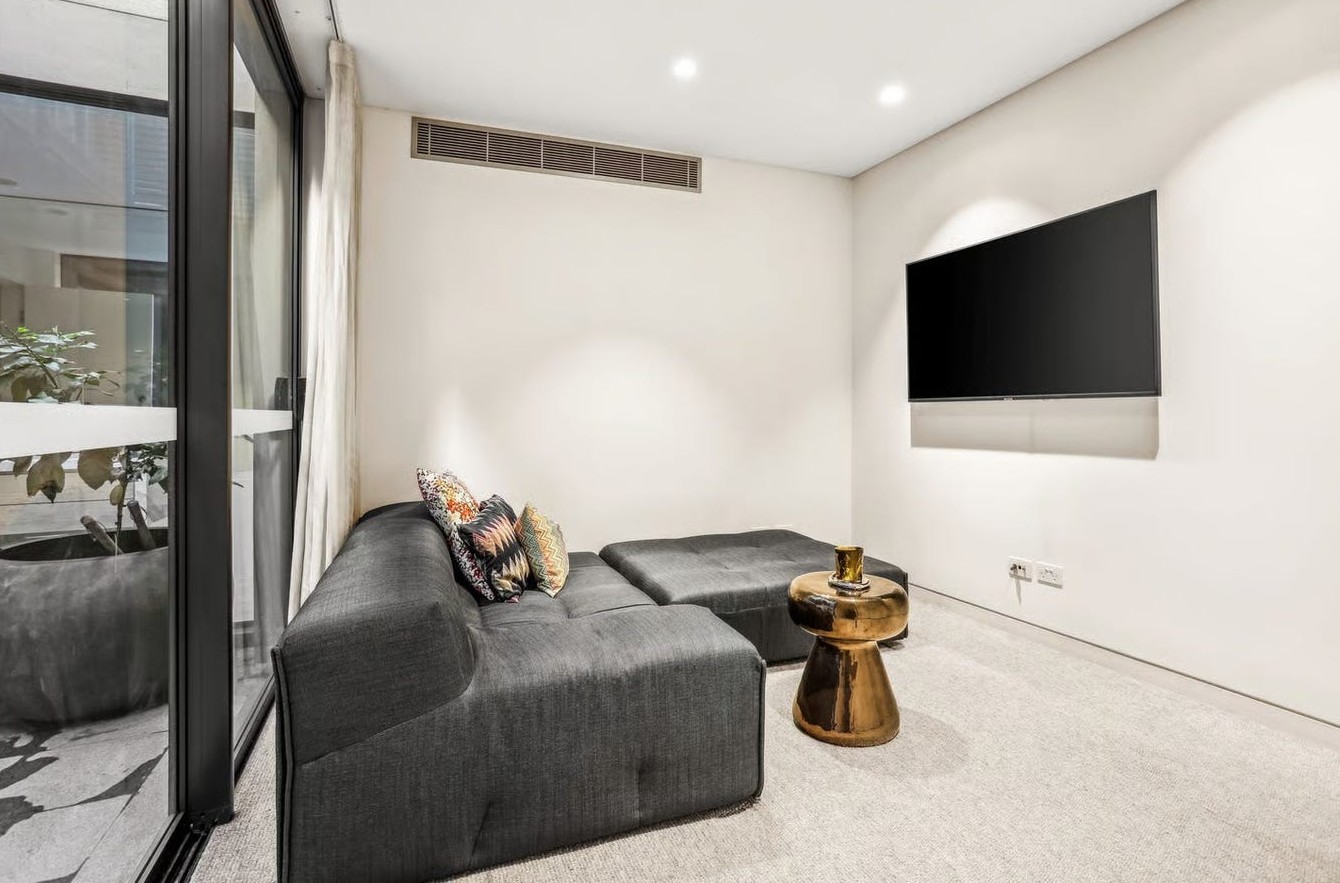 2/4 Renny Lane, Paddington Leased by Bradfield Badgerfox - image 1