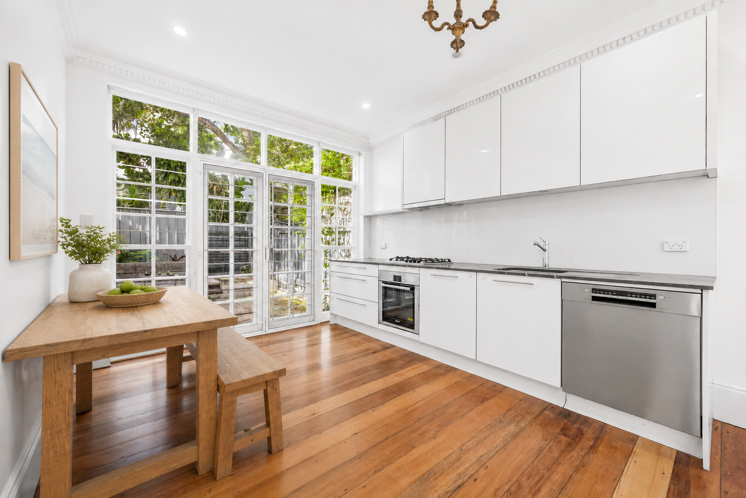 24 Mackenzie Street, Bondi Junction Leased by Bradfield Badgerfox - image 1