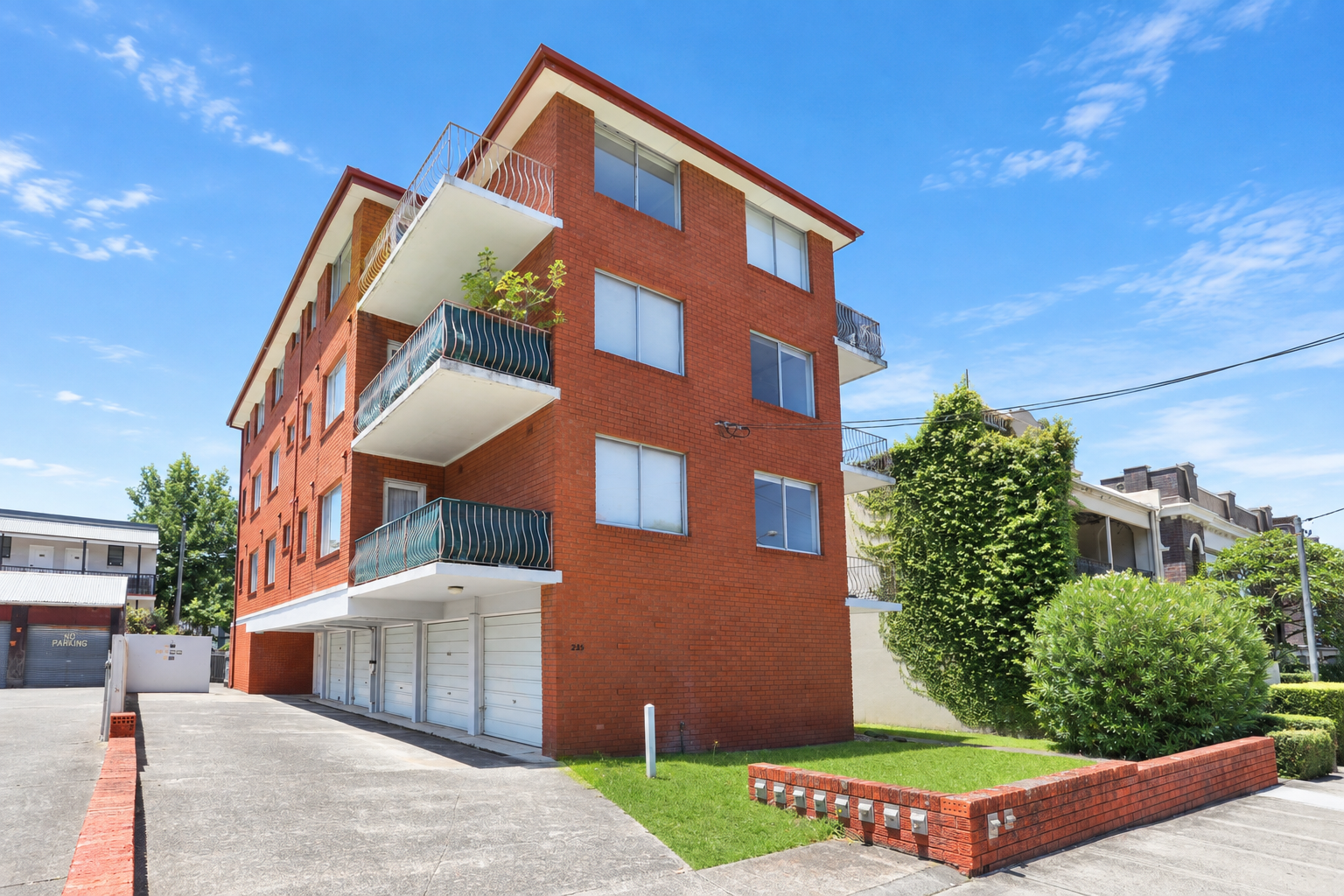 9/225 Avoca Street, Randwick Leased by Bradfield Badgerfox - image 1
