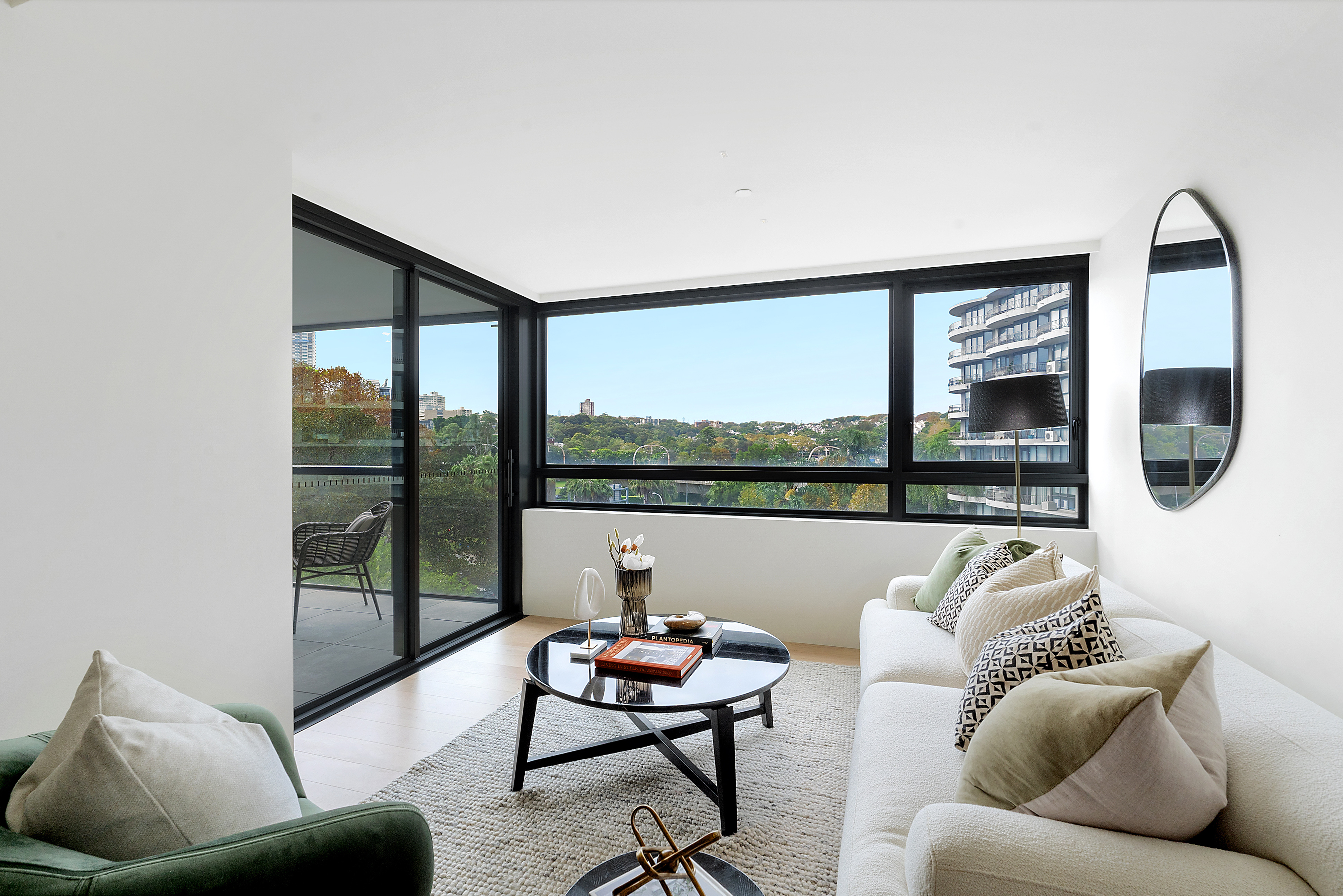 517/100 Bayswater Road, Rushcutters Bay Leased by Bradfield Badgerfox