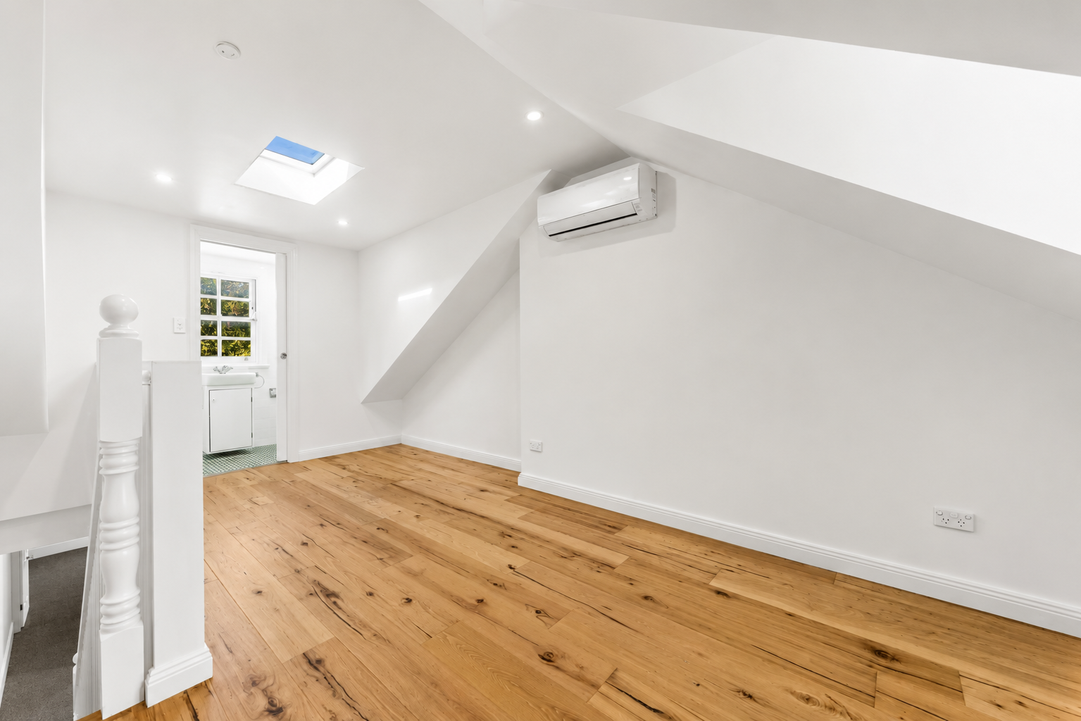24 Mackenzie Street, Bondi Junction Leased by Bradfield Badgerfox - image 1