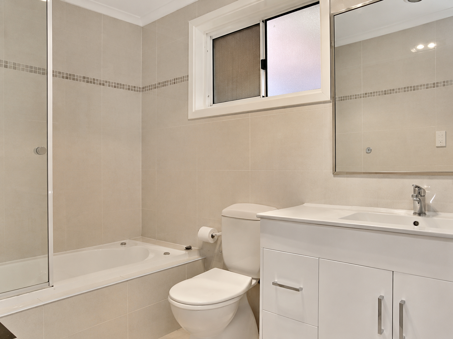 2/6 Pine Street, Randwick Leased by Bradfield Badgerfox - image 1