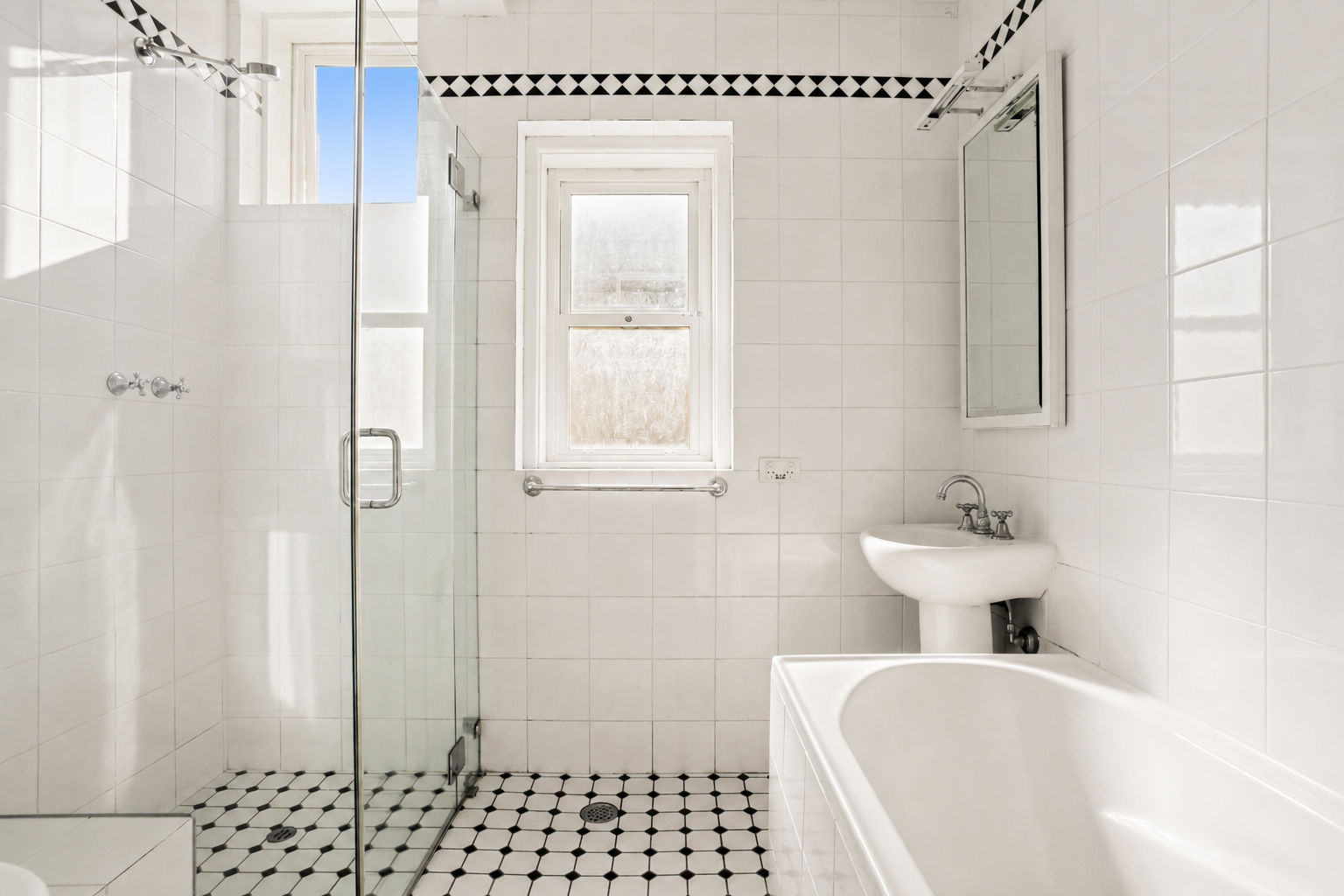 4/33 Wolseley Road, Point Piper Leased by Bradfield Badgerfox - image 1