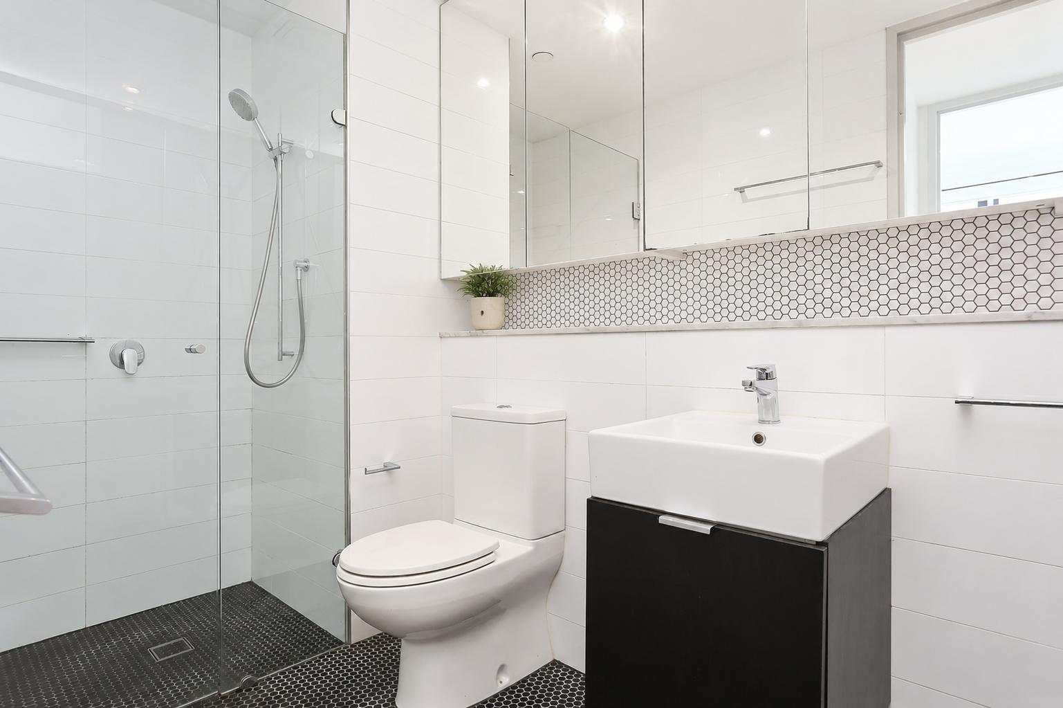 417/9-15 Bayswater Road, Potts Point Leased by Bradfield Badgerfox - image 1