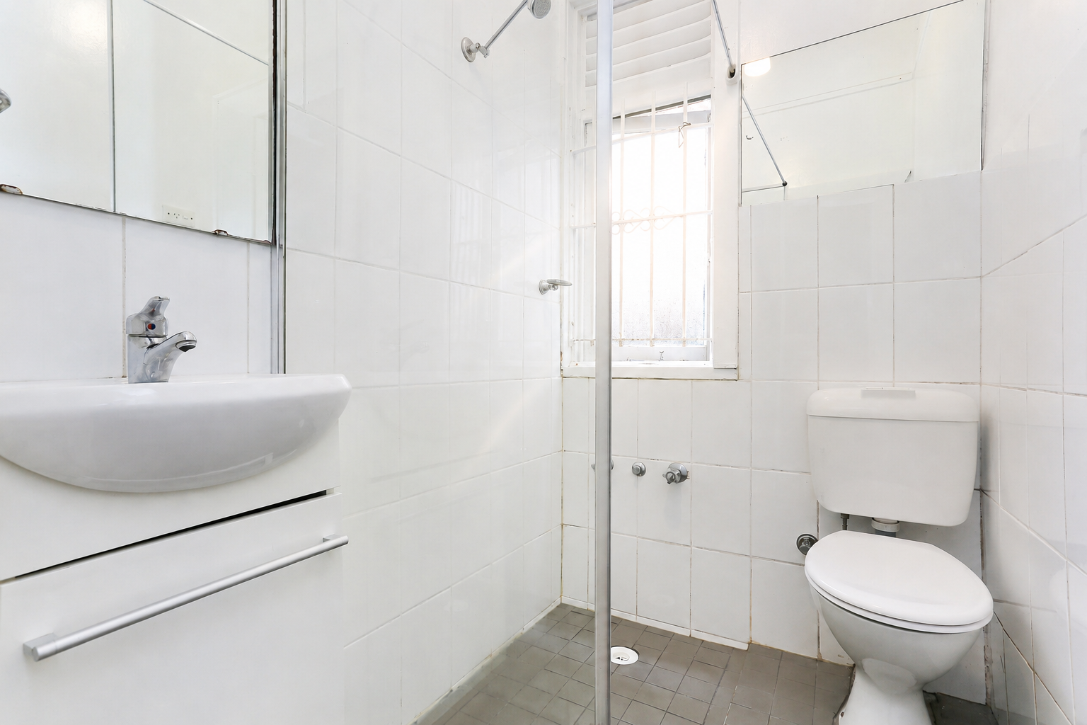 1/53 Moore Park Road, Centennial Park Leased by Bradfield Badgerfox - image 1
