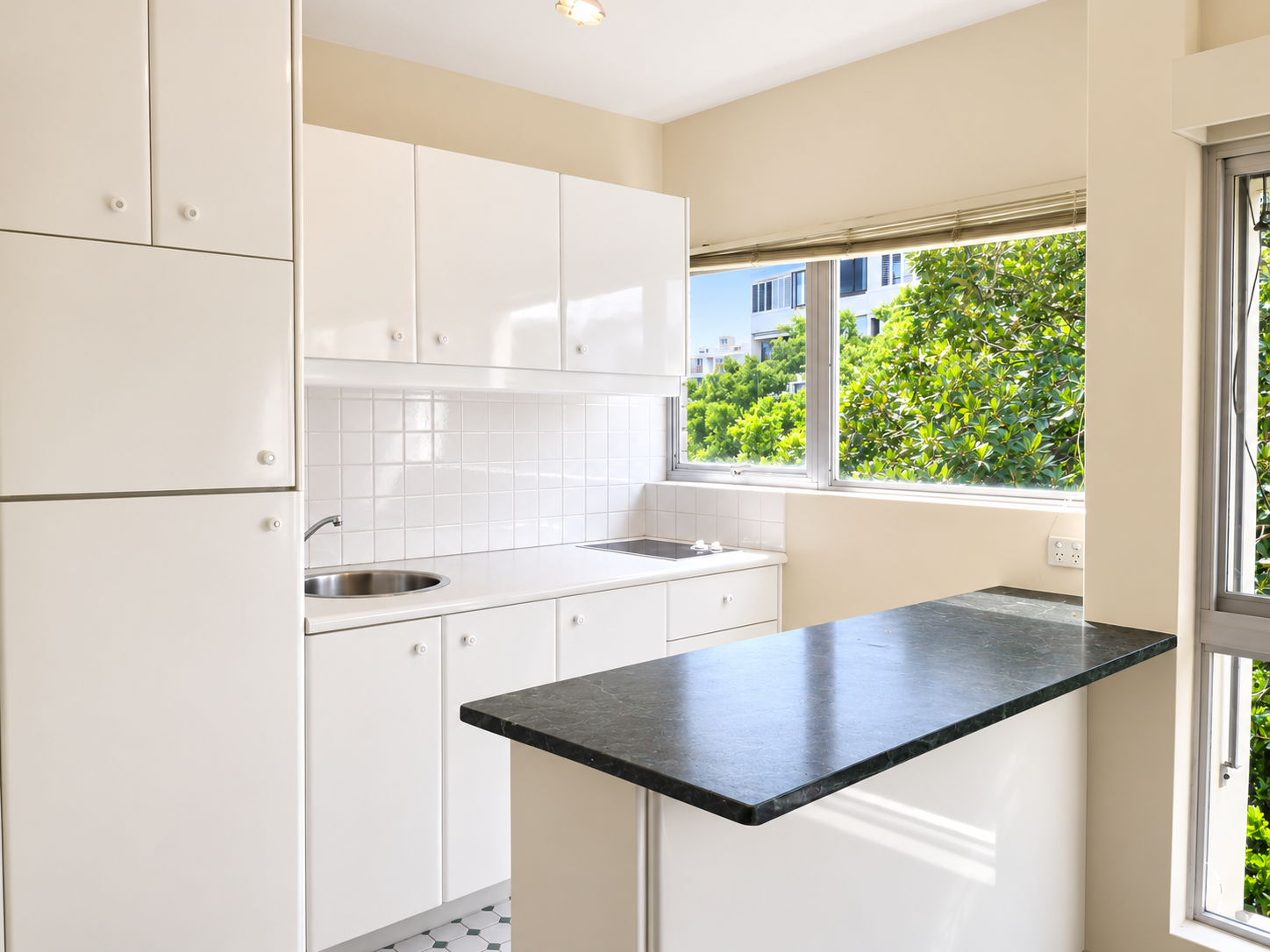 53/40 Victoria Street, Potts Point Leased by Bradfield Badgerfox - image 1