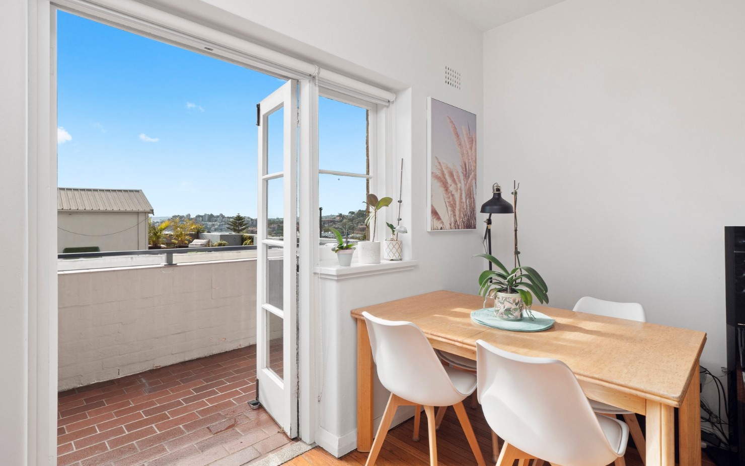 5/222 New South Head Road, Edgecliff Leased by Bradfield Badgerfox - image 1