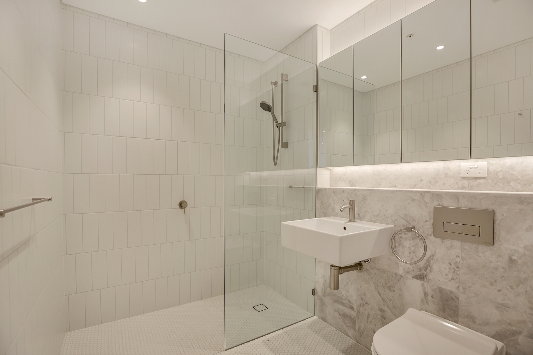 505/568 Oxford Street, Bondi Junction Leased by Bradfield Badgerfox - image 1