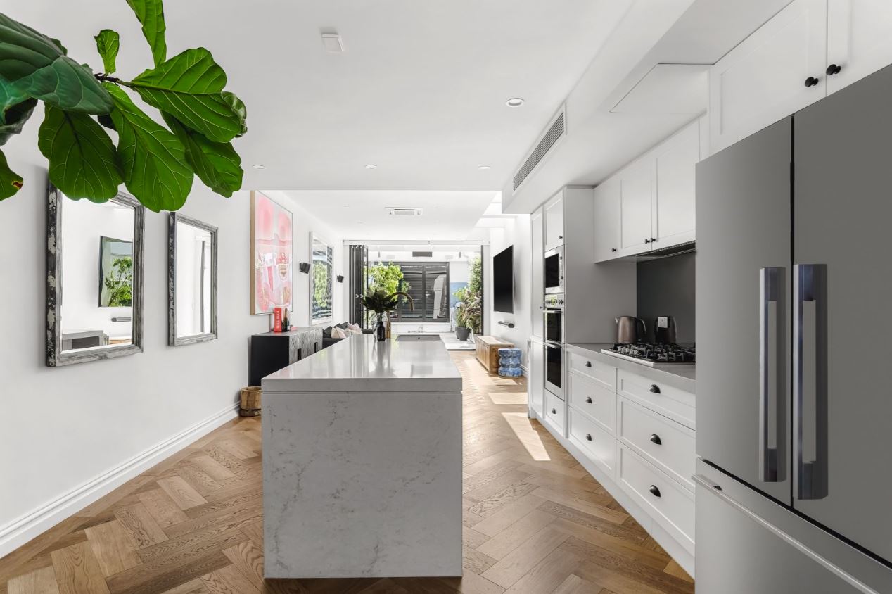 86 Marriott Street, Redfern Leased by Bradfield Badgerfox - image 1