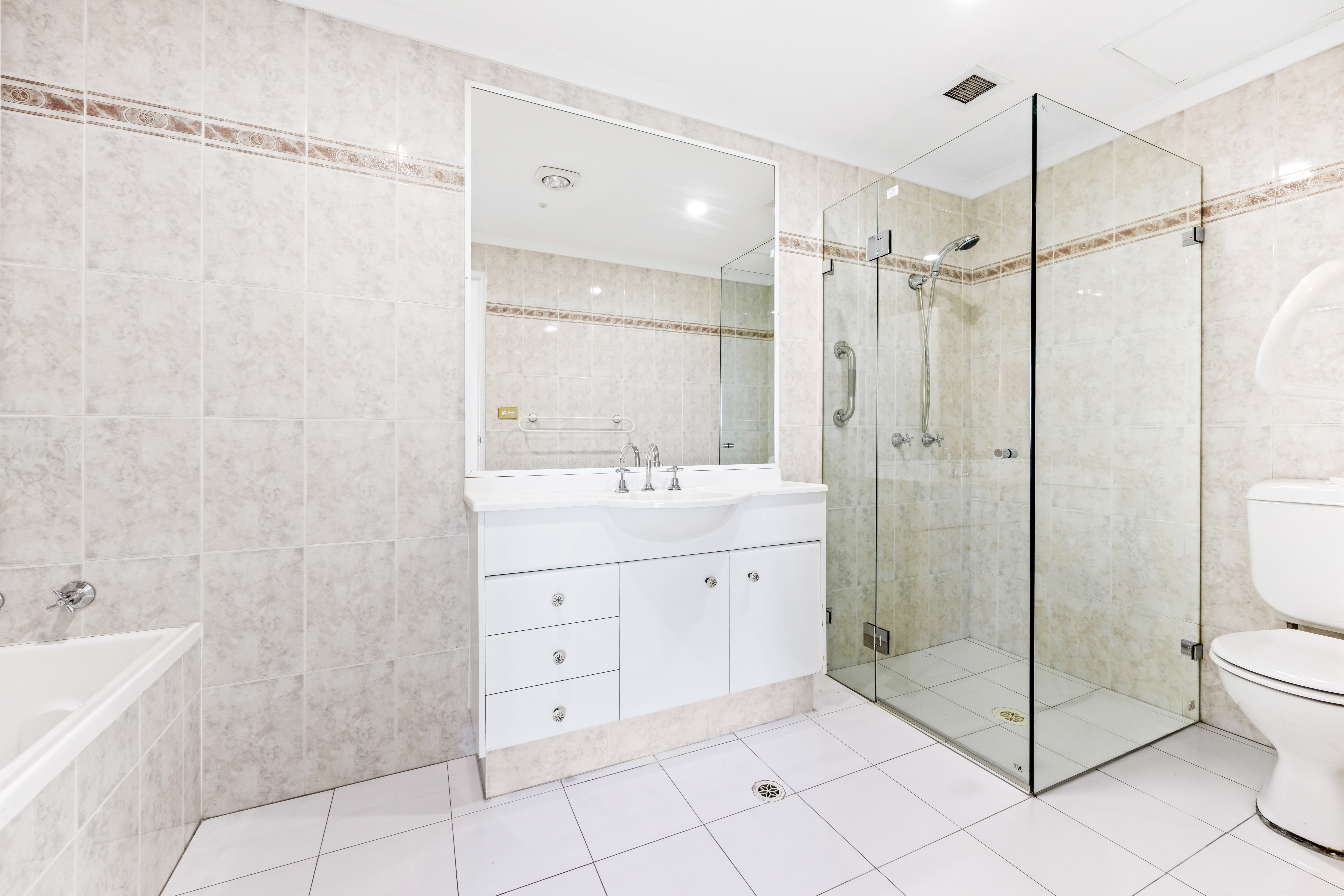 50/818 Anzac Parade, Maroubra Leased by Bradfield Badgerfox - image 1
